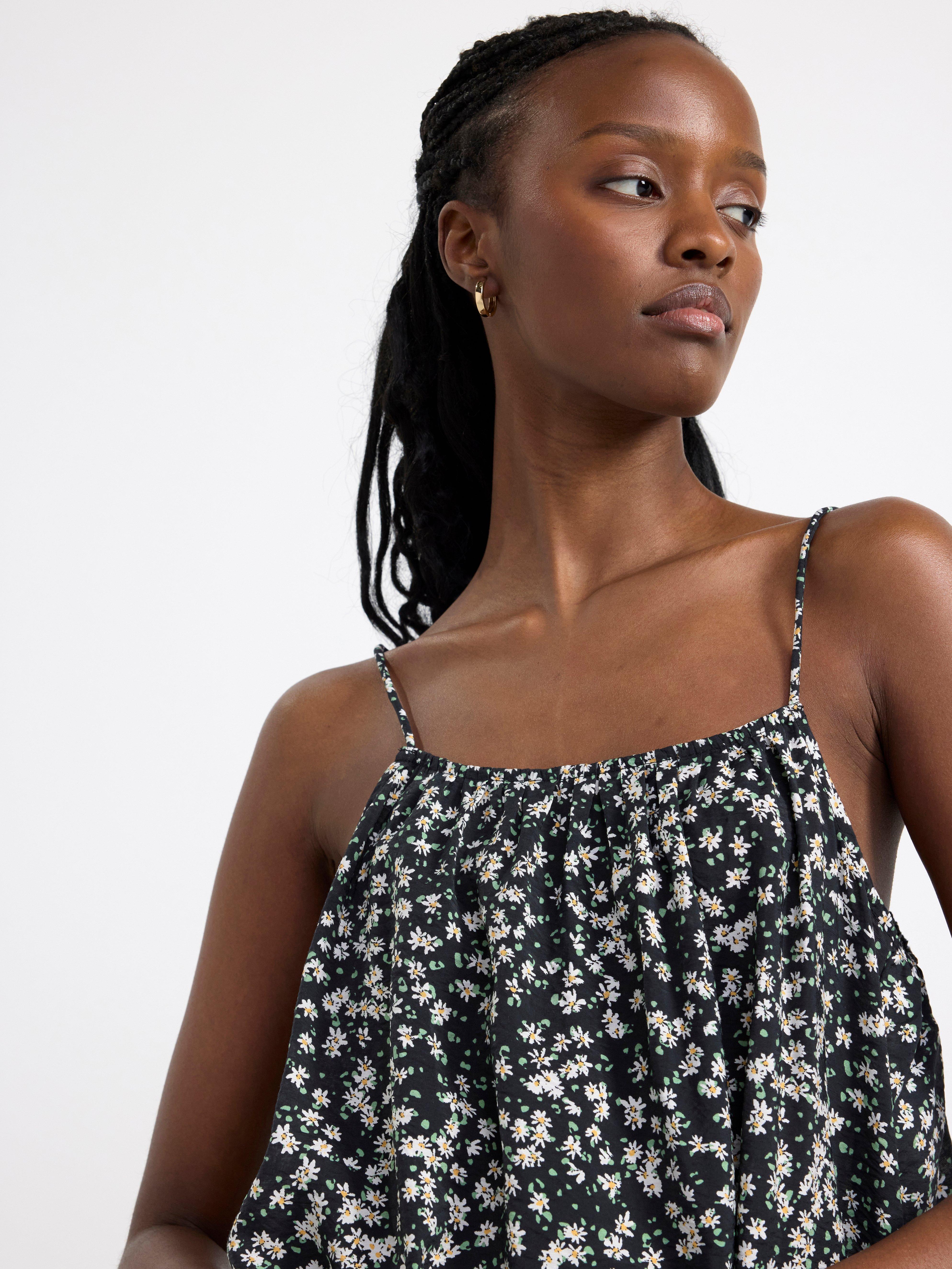 Maxi dress with flowers Black