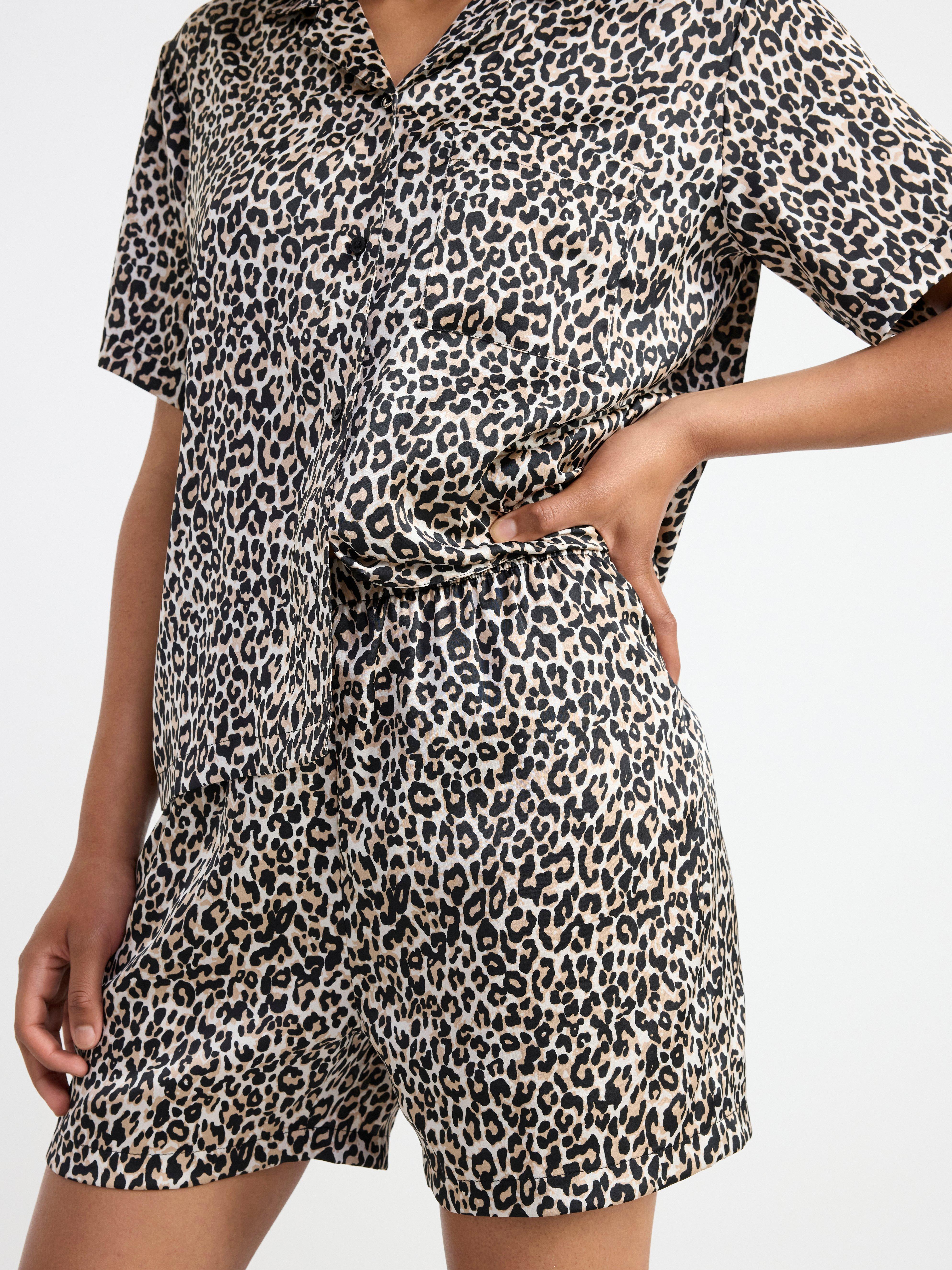 Pyjama set in satin Black