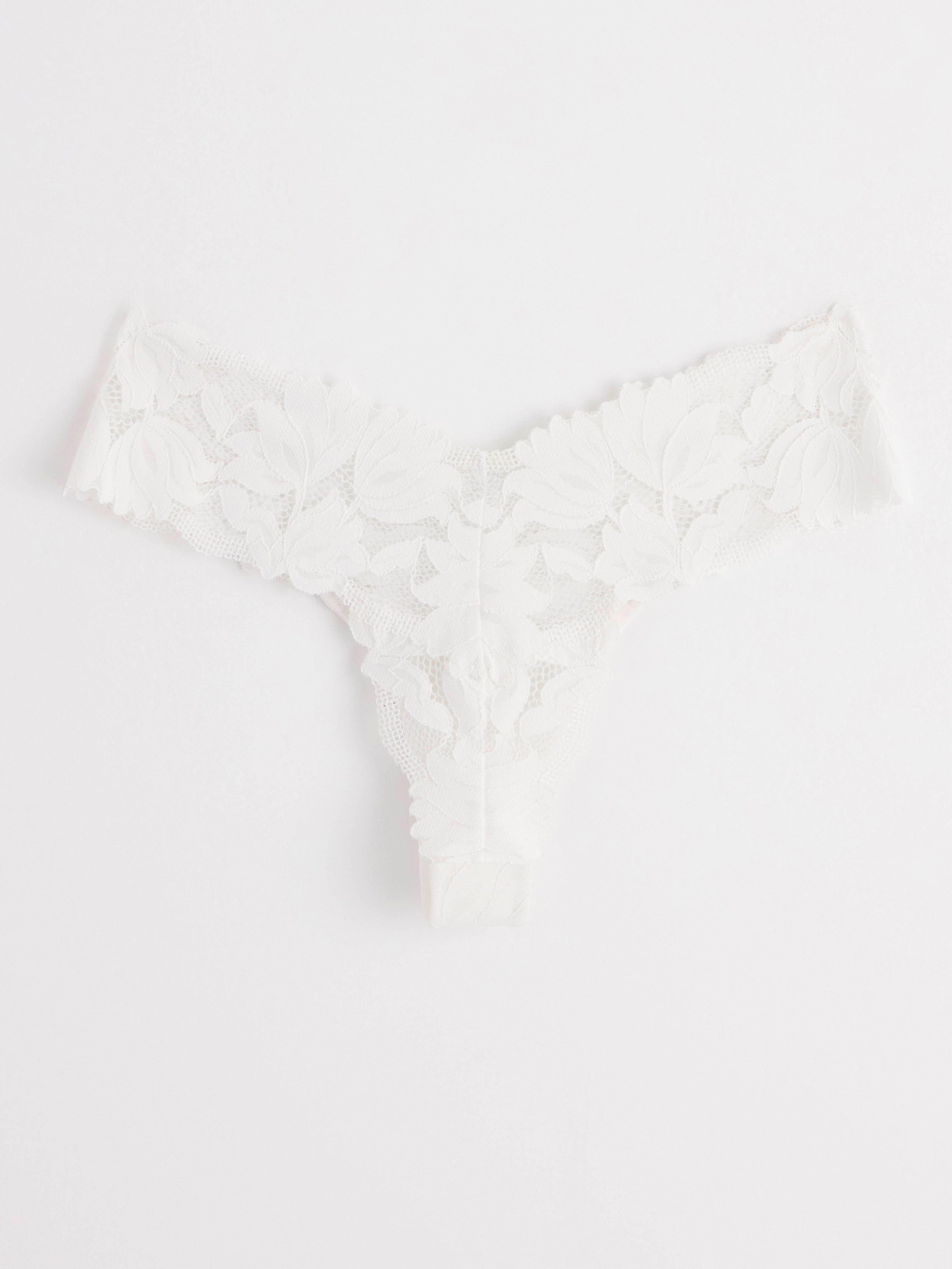 Thong low waist with mesh and lace White