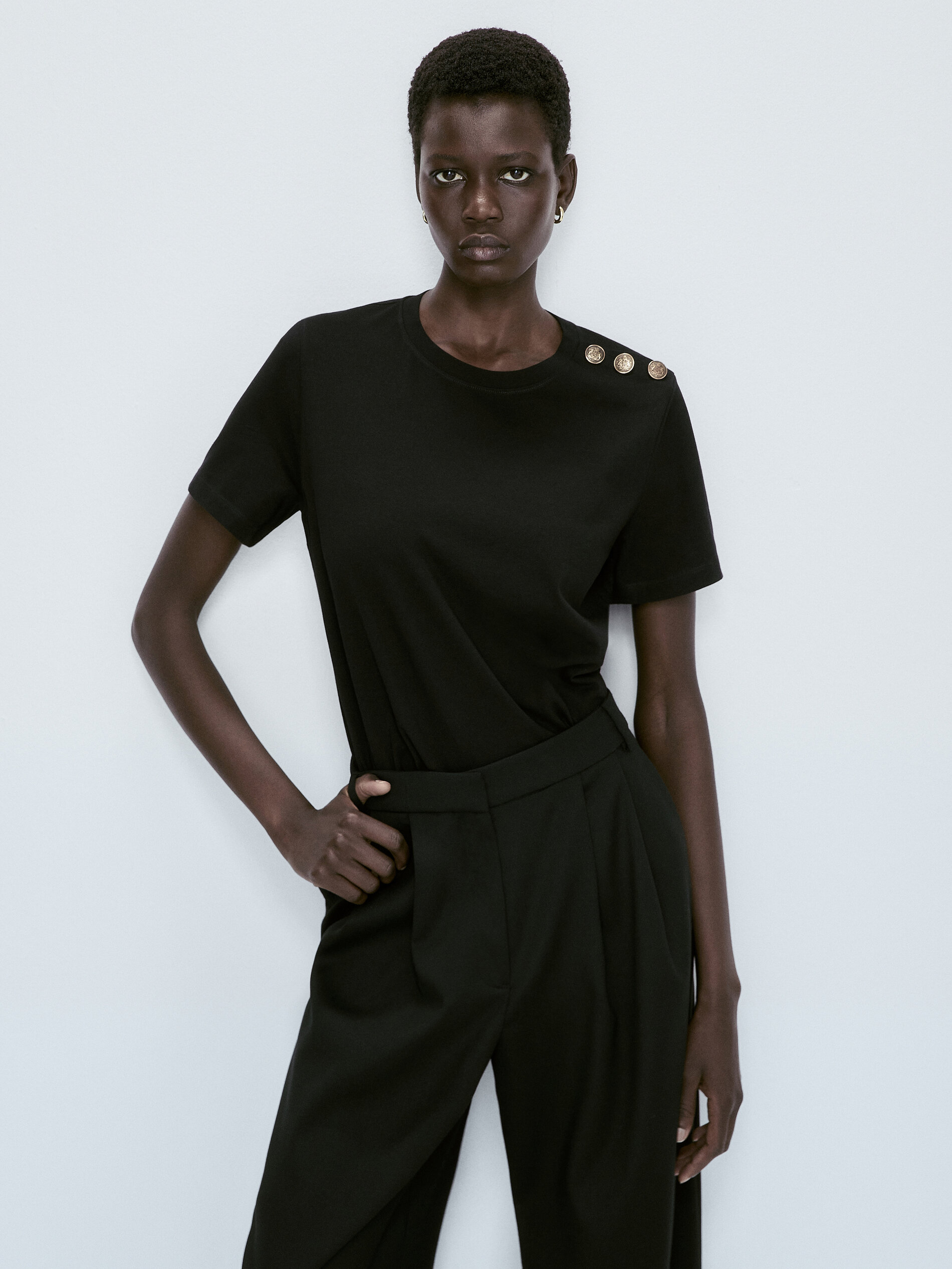 Camiseta algodón detalle botones - NEGRO