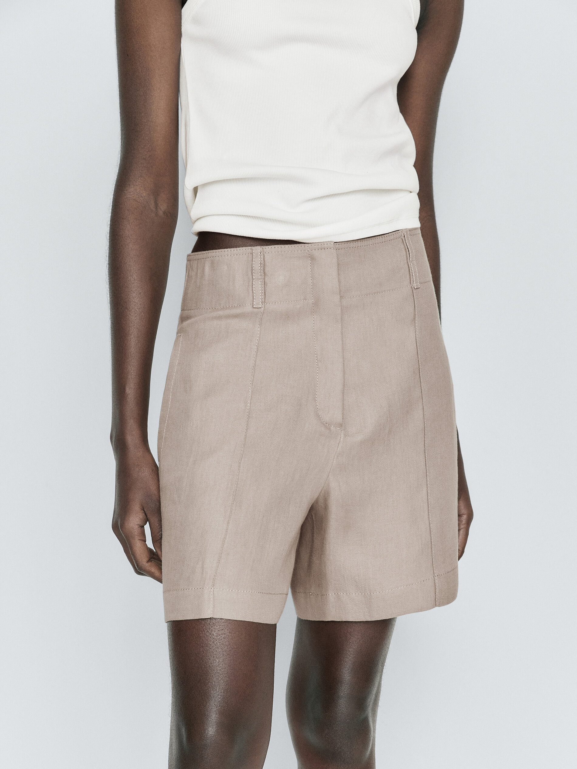 Bermuda lino detalle nervio - VISÓN