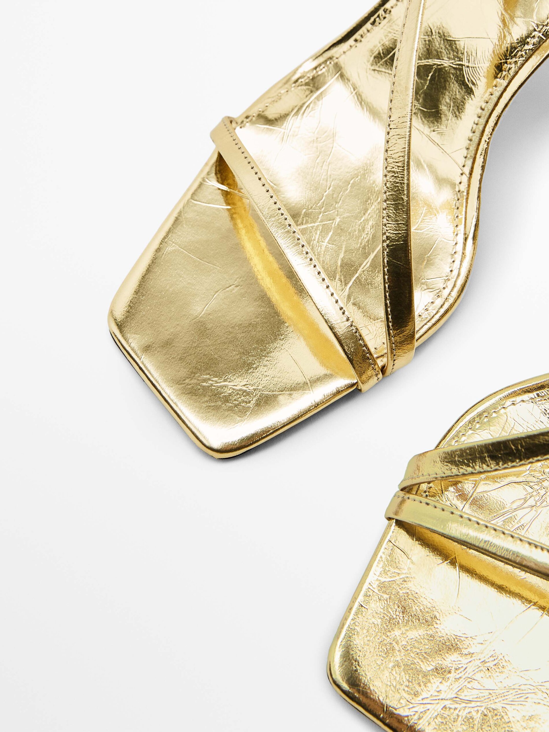 Sandalia tacón piel metalizado - DORADO