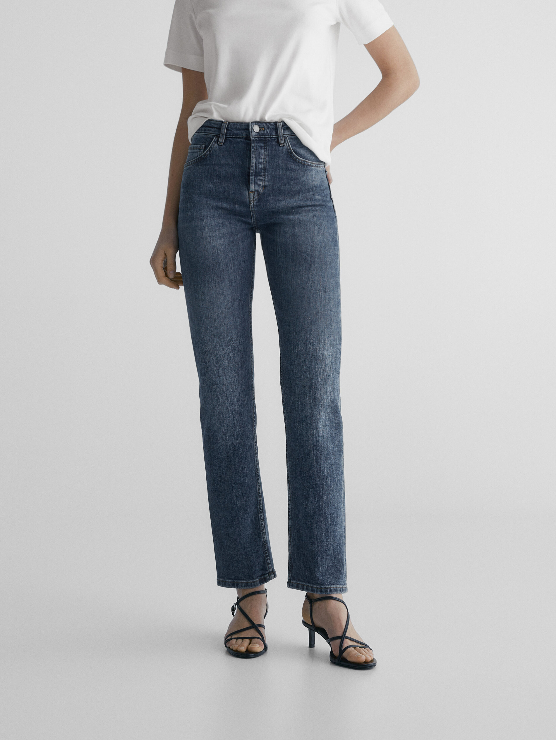 Pantalón vaquero tiro medio corte recto - AZUL MEDIO