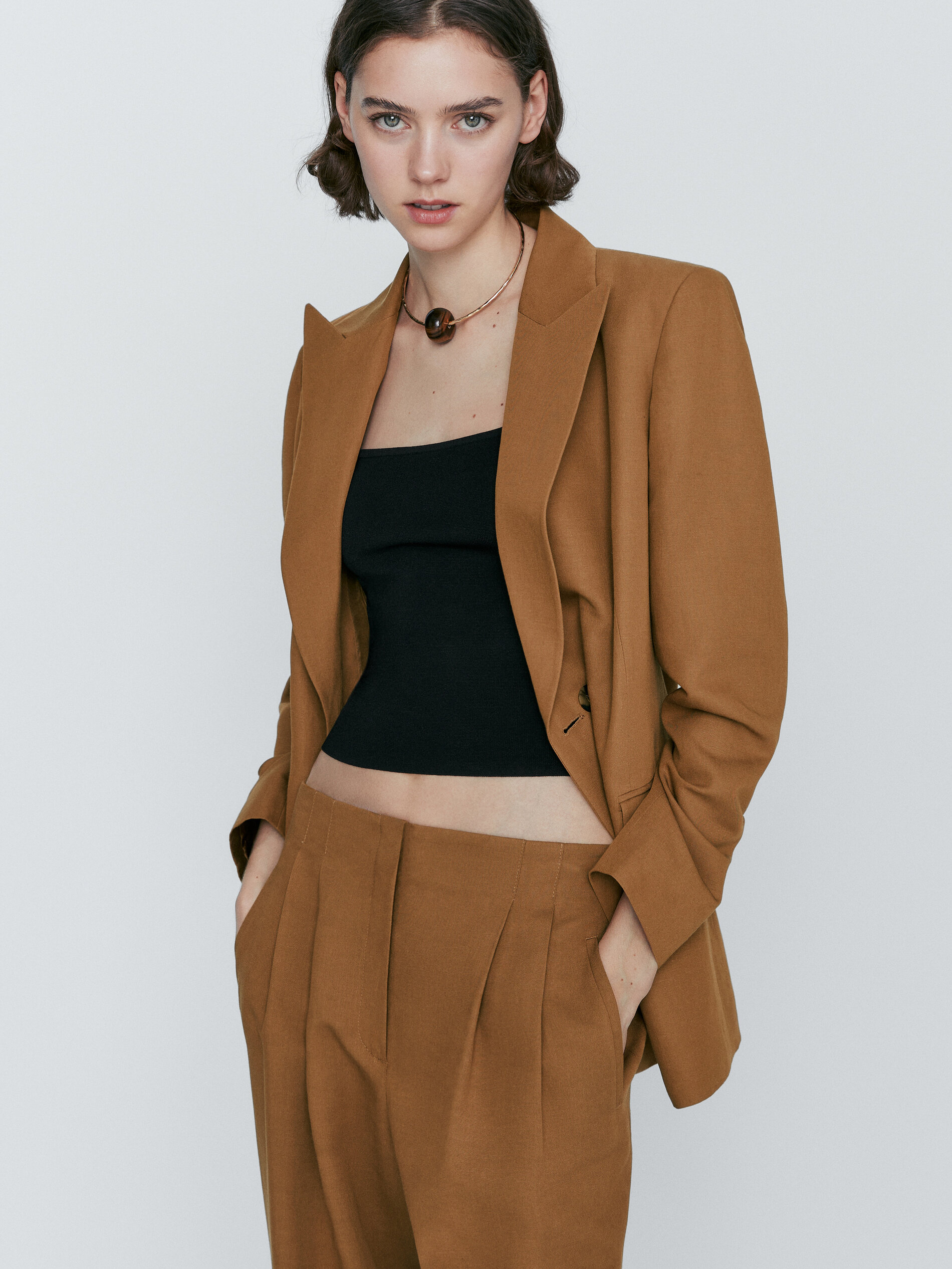 Pantalón recto doble pinza - Caramelo