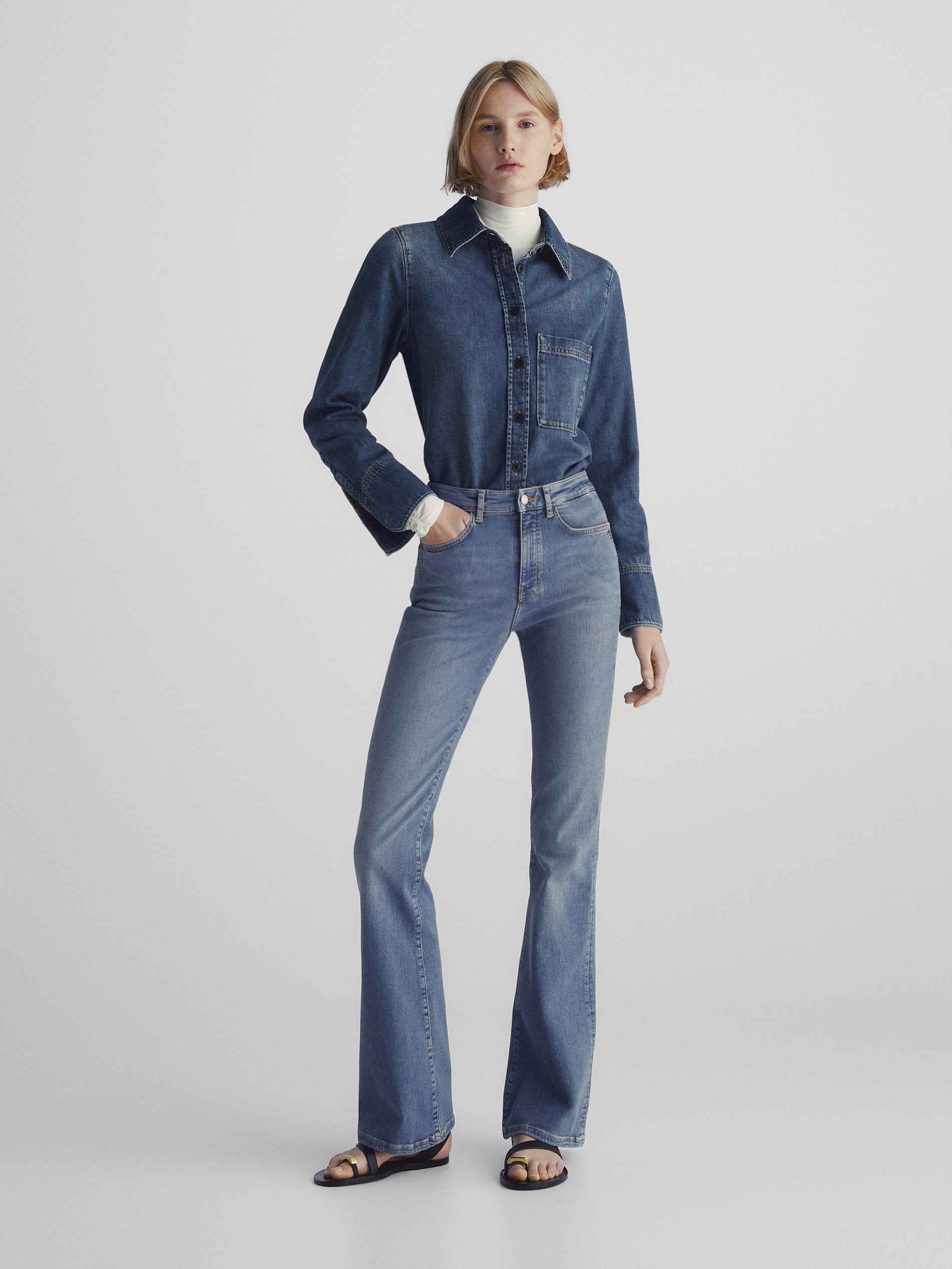 Pantalón vaquero tiro alto skinny flare - Azul Claro