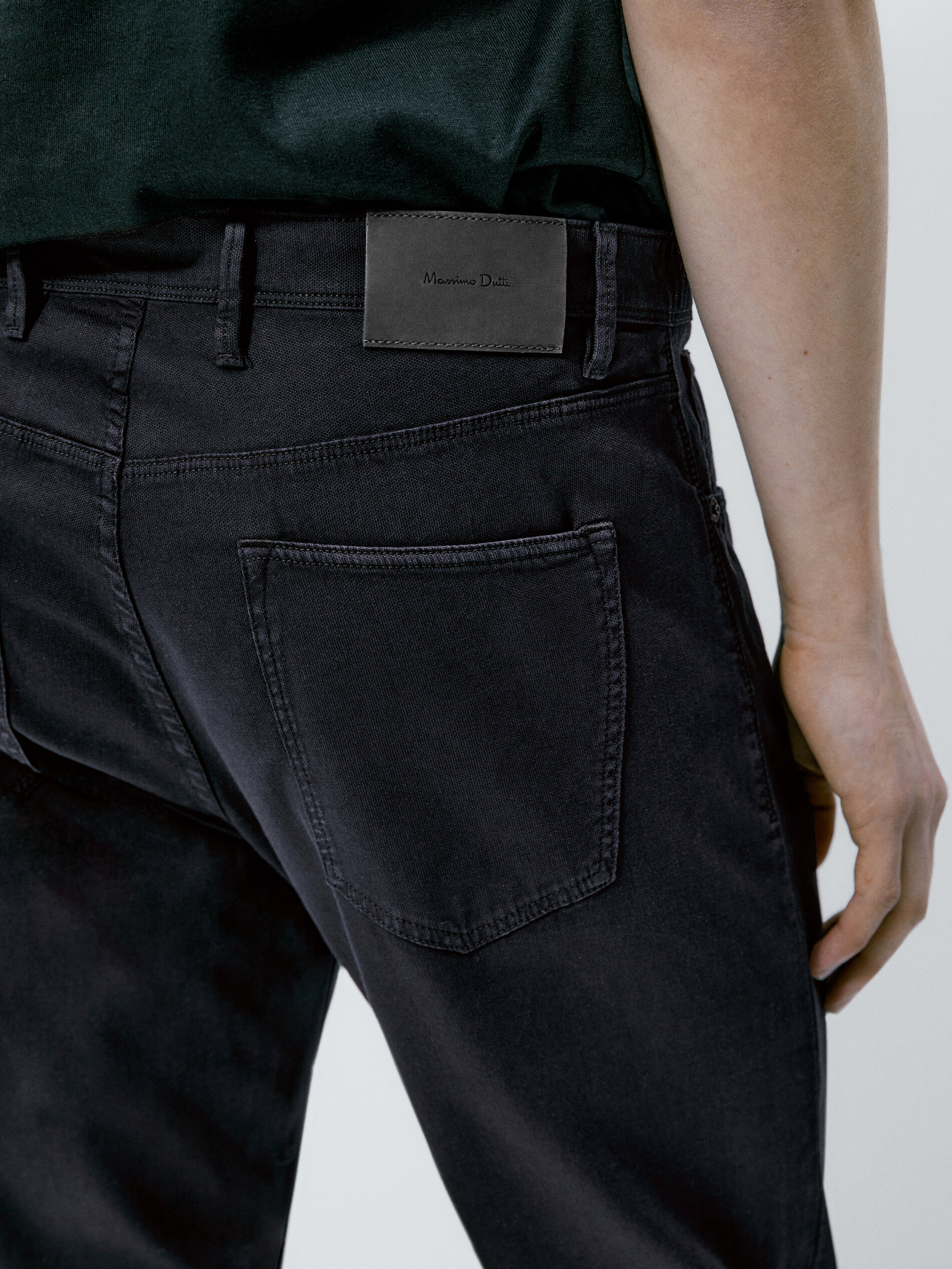 Pantalón tejanero estructura slim fit - AZUL MARINO