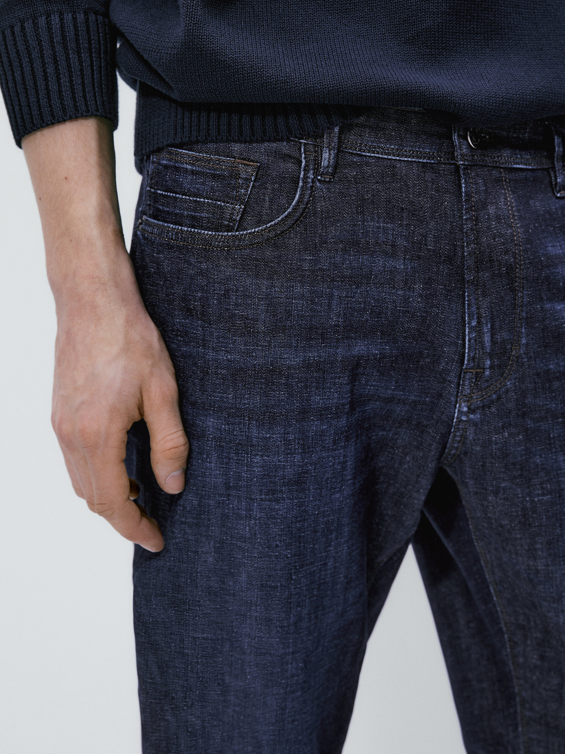 Pantalón vaquero ligero stone wash tapered fit - INDIGO