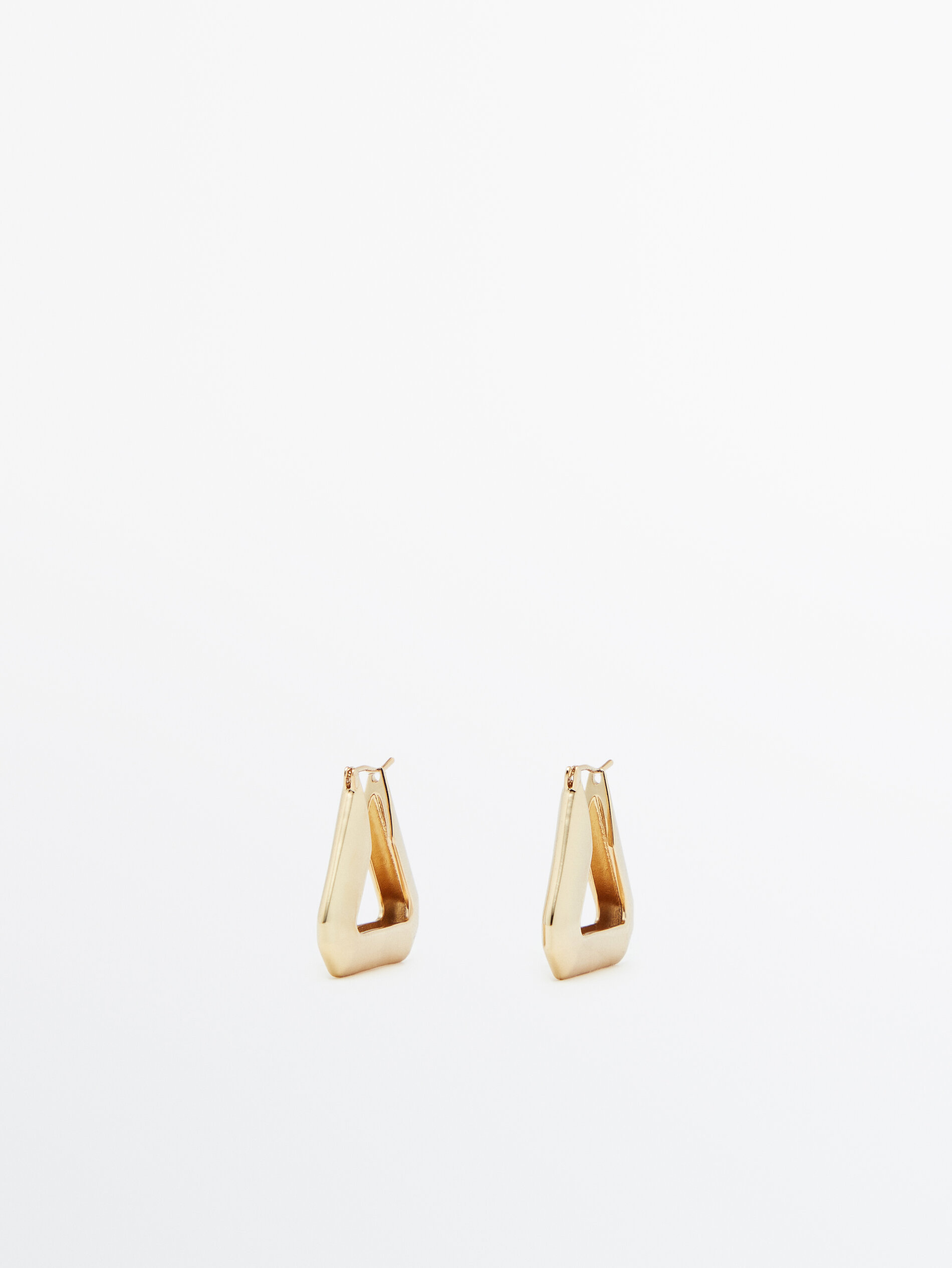 Pendientes triángulo baño oro - DORADO