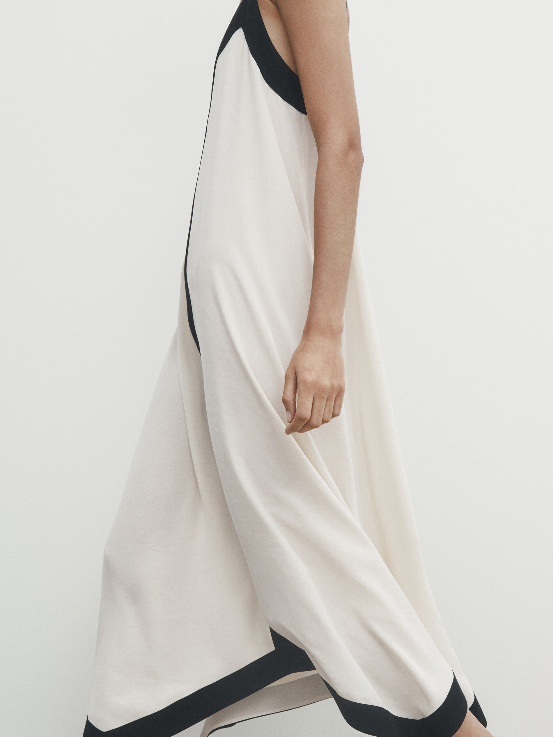 Vestido tirantes escote pico contraste - CRUDO