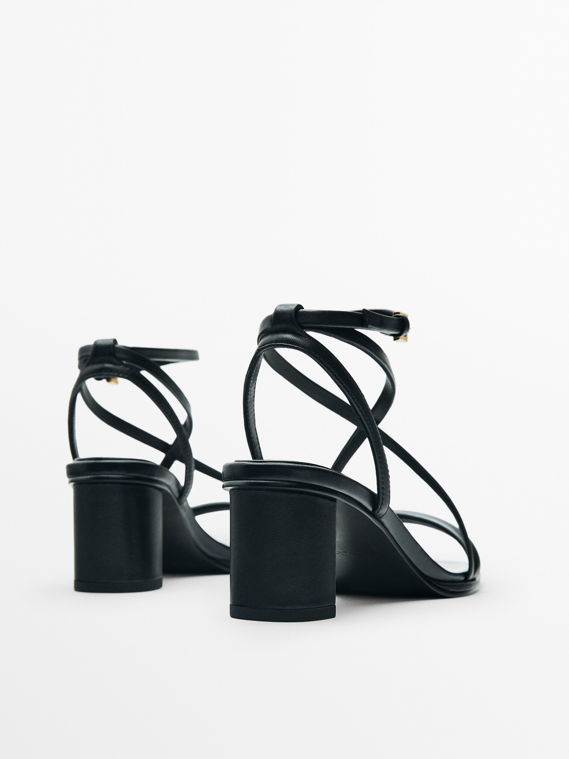 Sandalia tiras tacón ancho - NEGRO