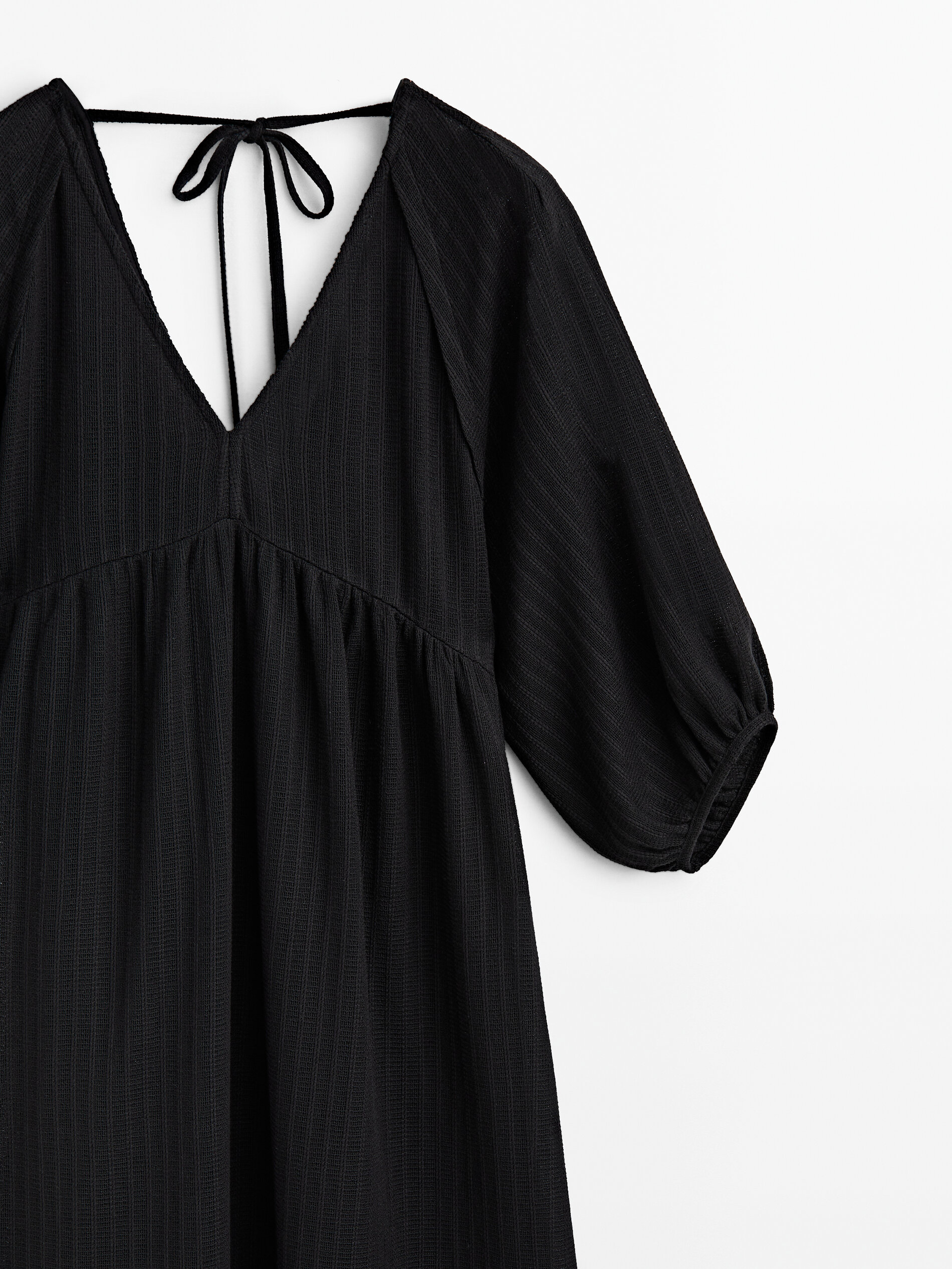 Vestido midi estructura manga abullonada - NEGRO