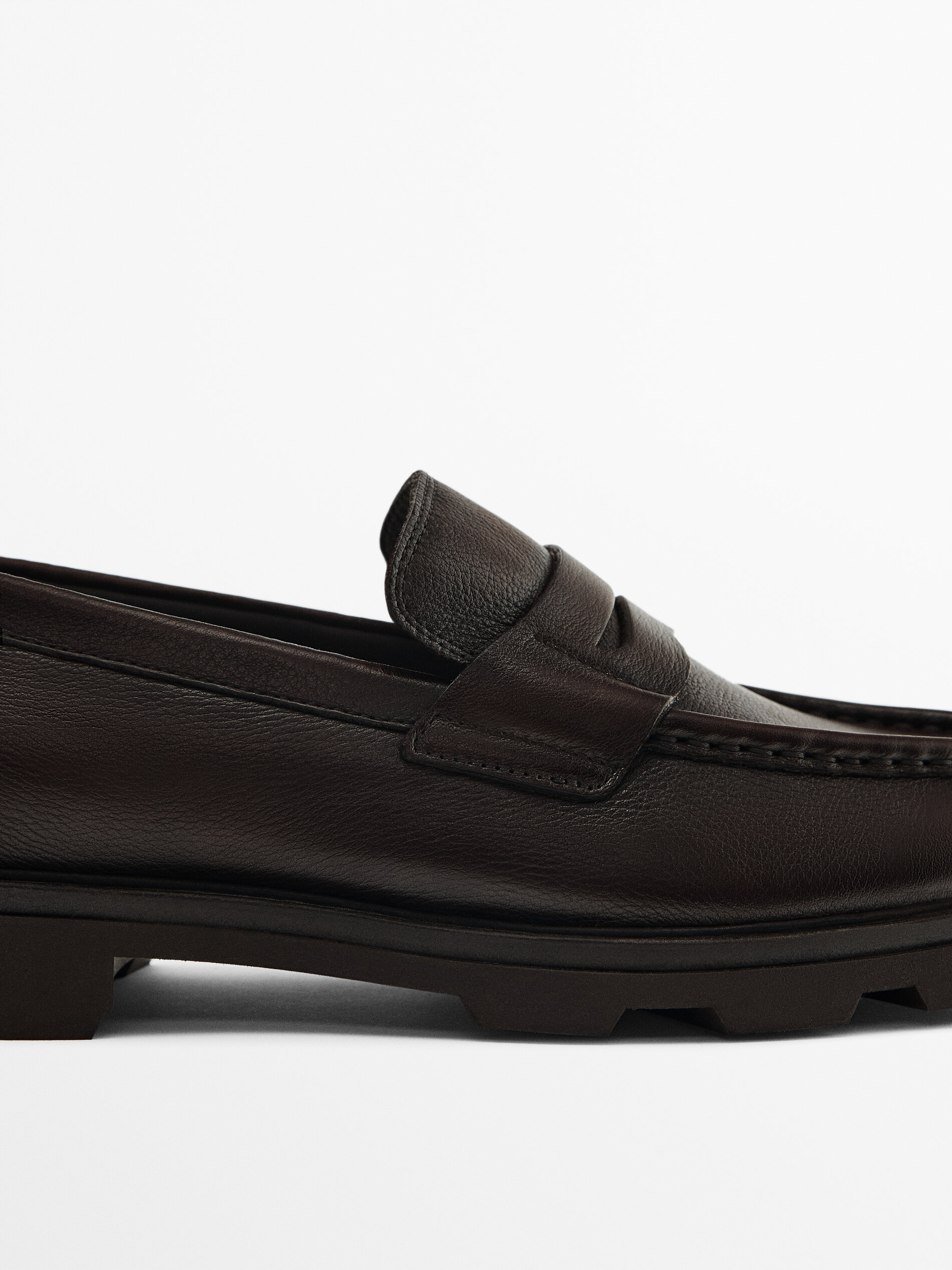 Mocasín piel napa piso track - MARRÓN