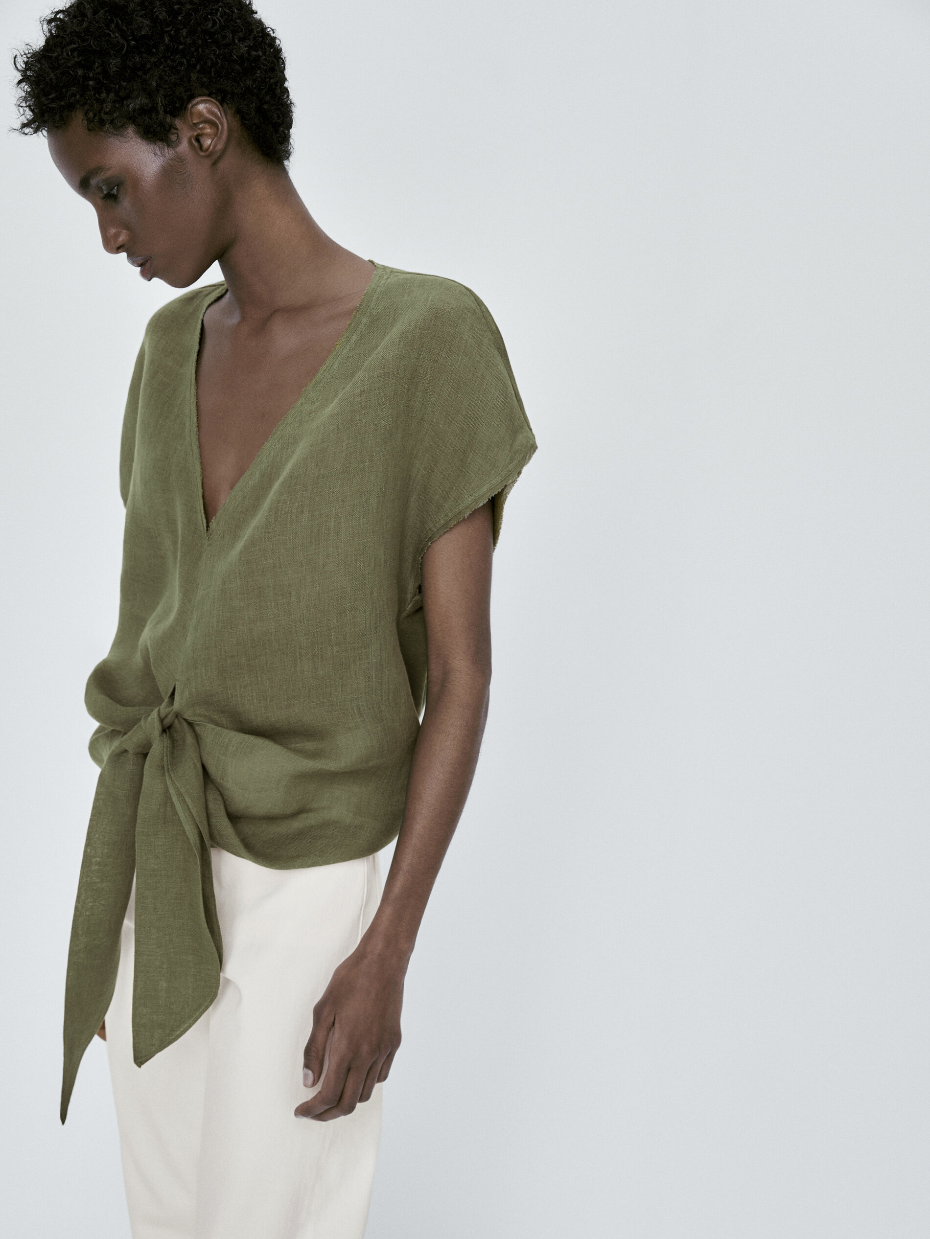 Camiseta mezcla lino nudo frontal - KAKI CLARO