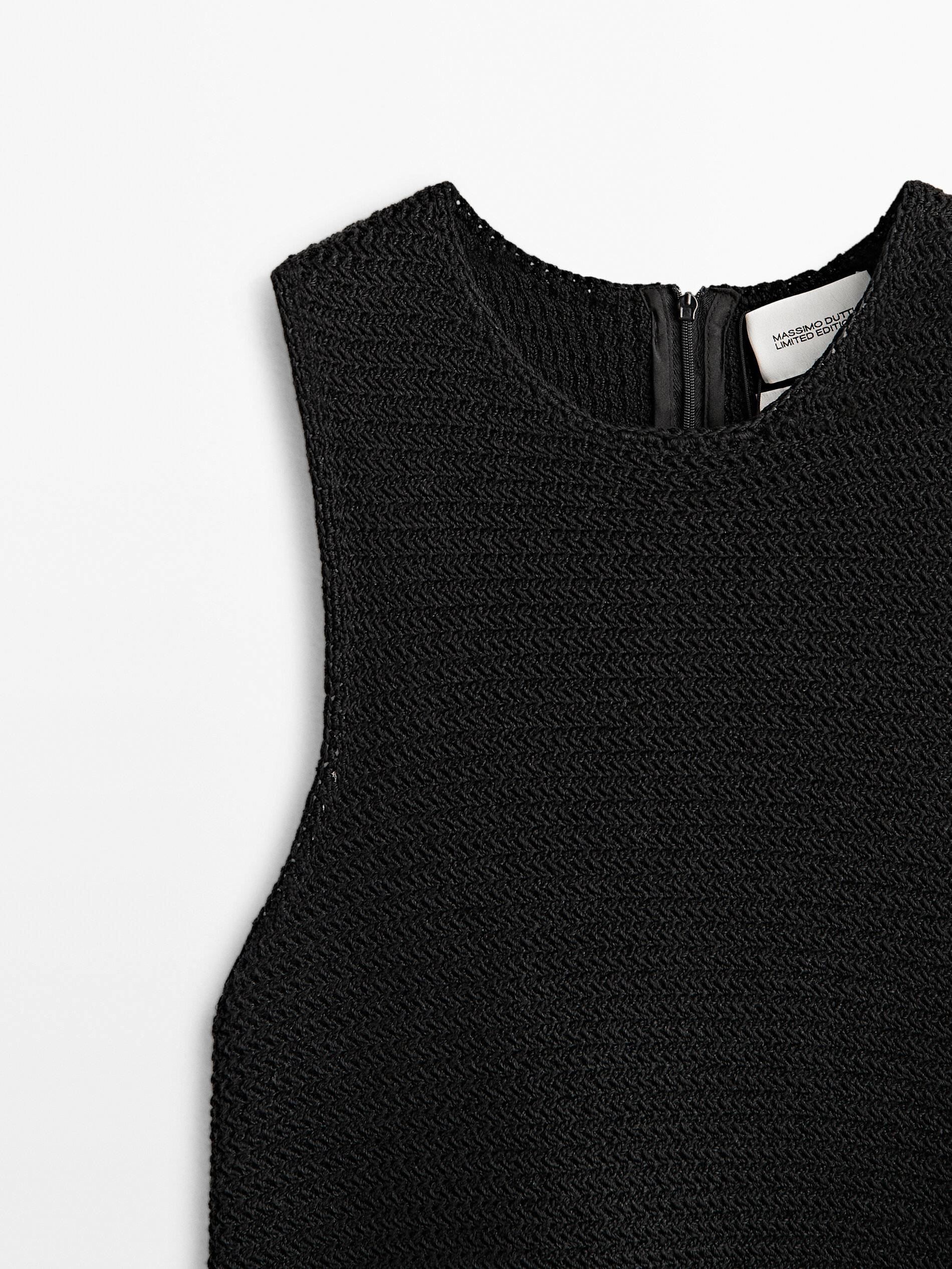 Top punto detalle flecos Limited edition - NEGRO