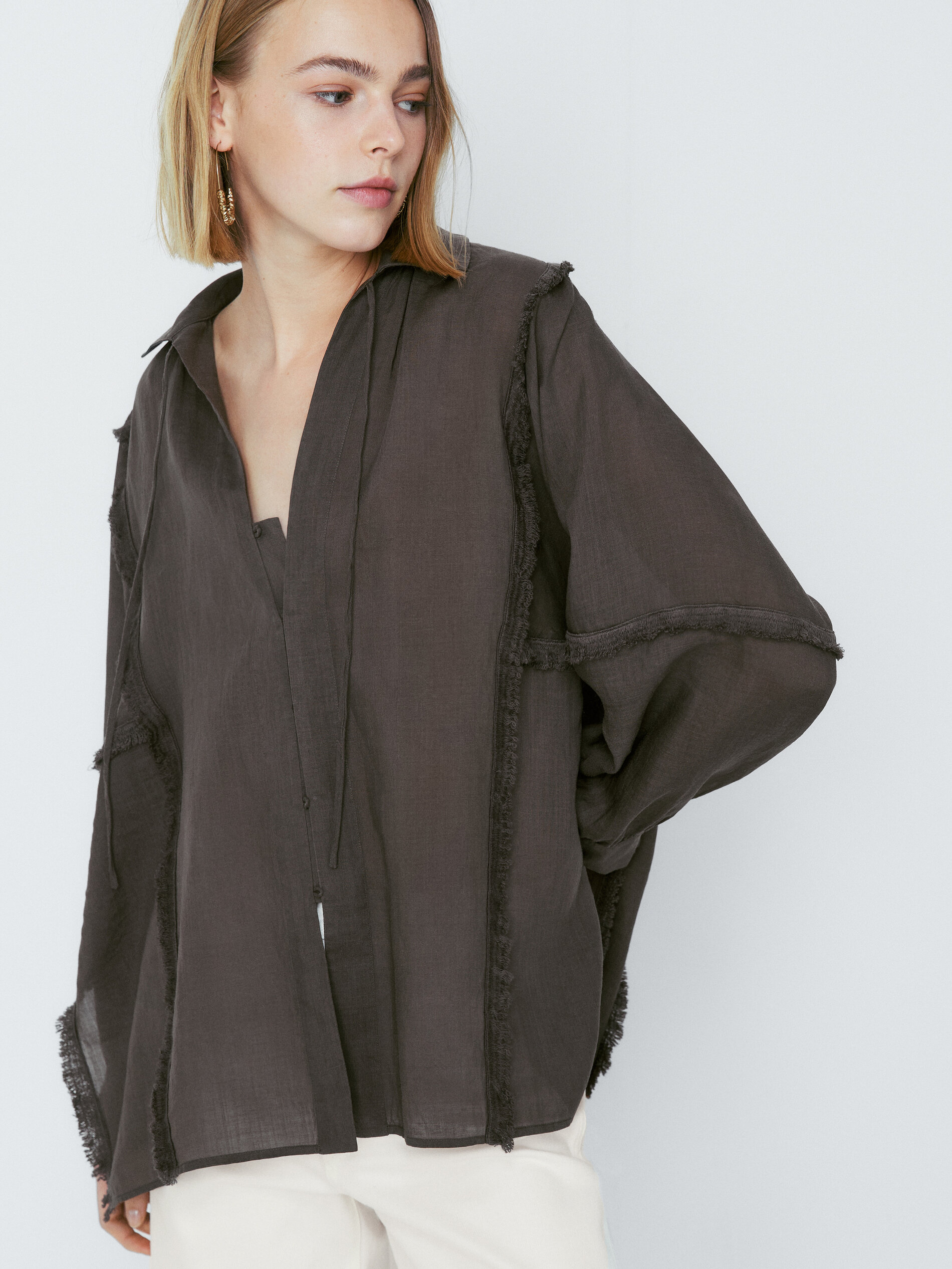 Blusón detalle desflecado cordones - VERDE OSCURO