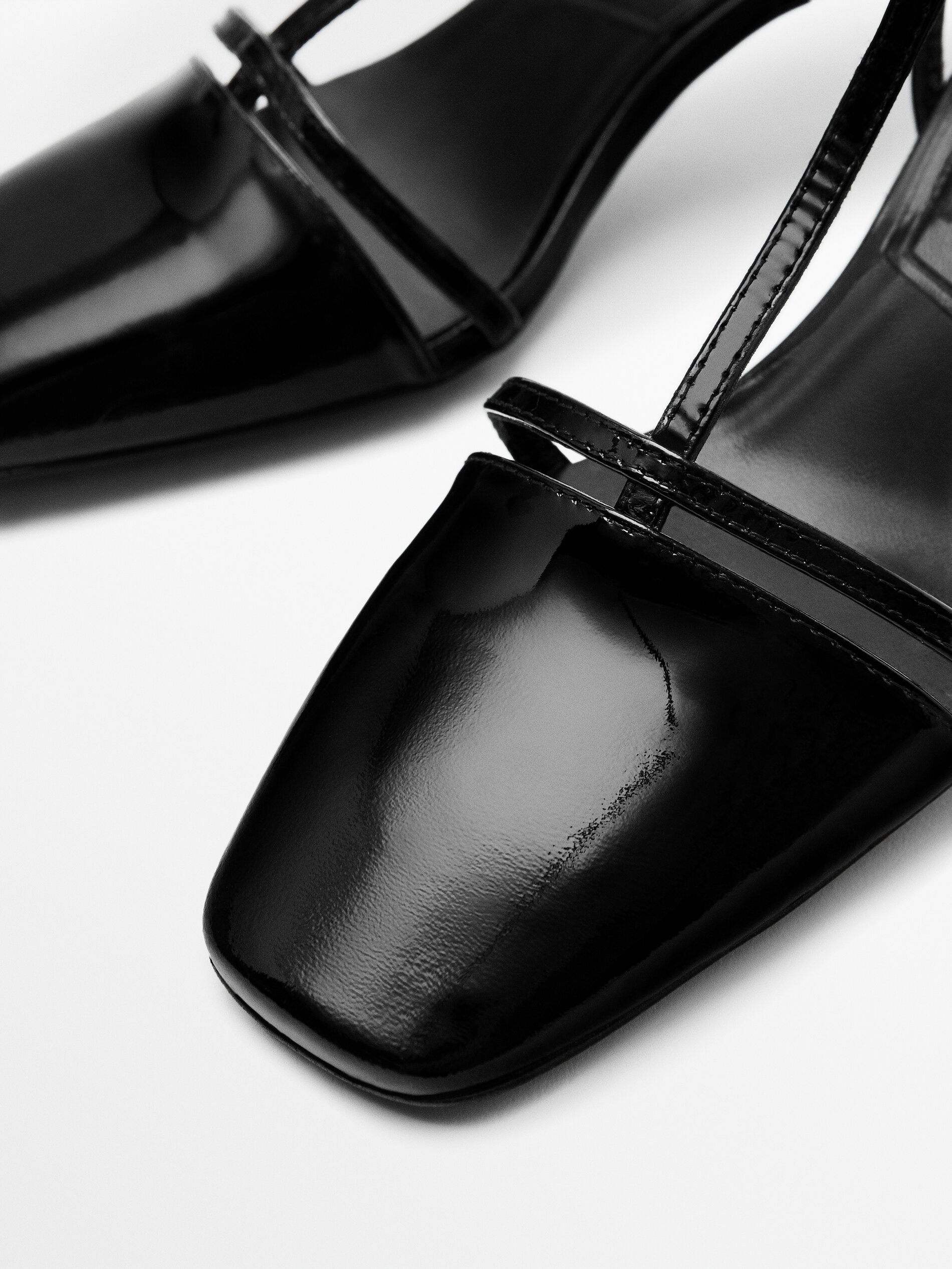 Zapato tacón piel pala - NEGRO