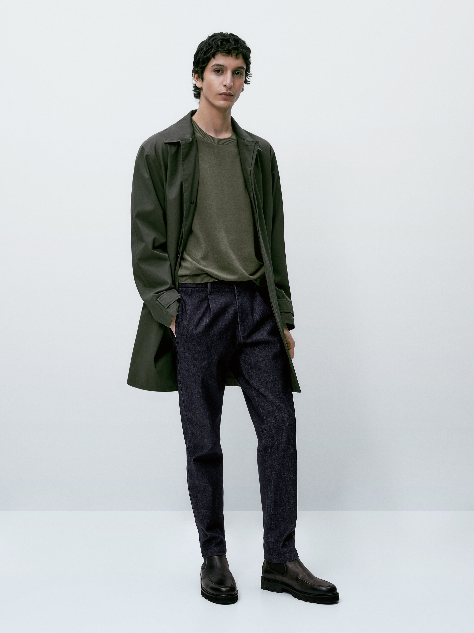 Pantalón vaquero pinzas relaxed fit - INDIGO