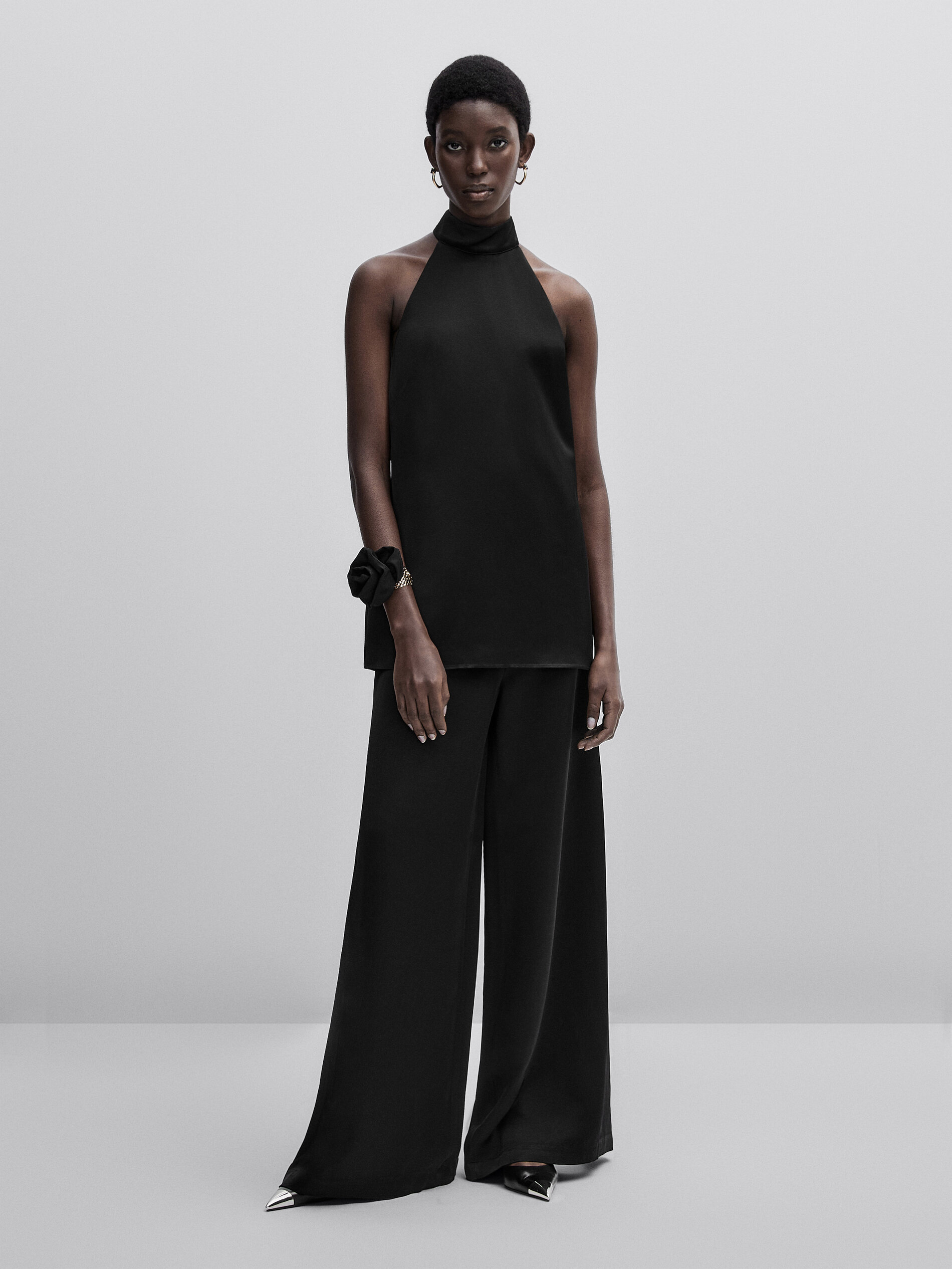 Vestido corto halter -Studio - NEGRO