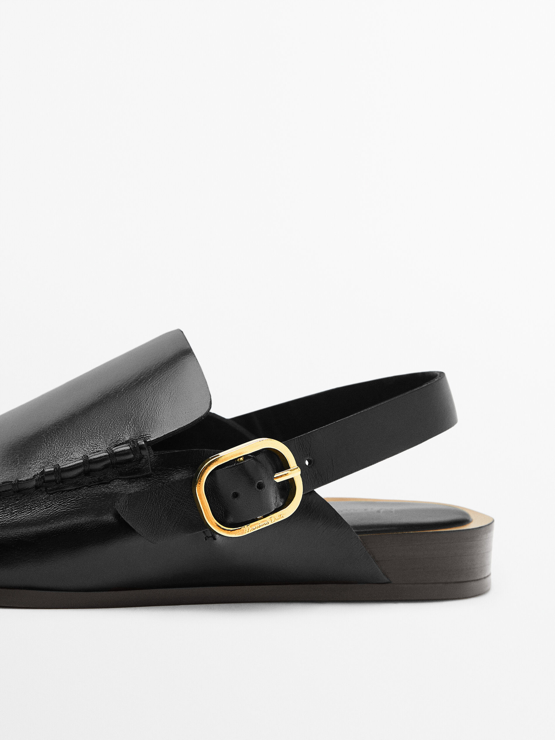 Zueco piel bordón hebilla metálica - NEGRO