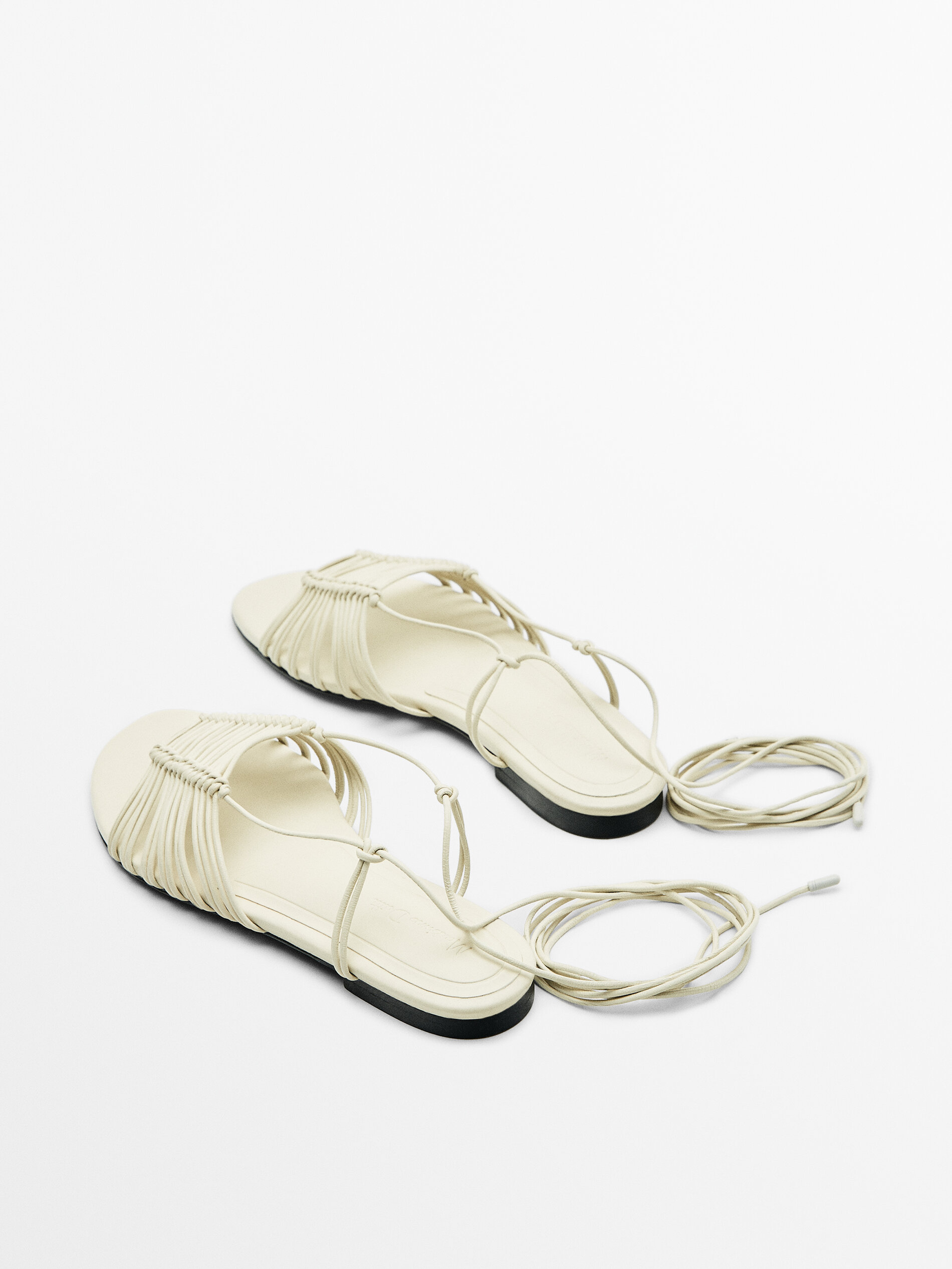 Sandalia plana multicuerdas - CRUDO