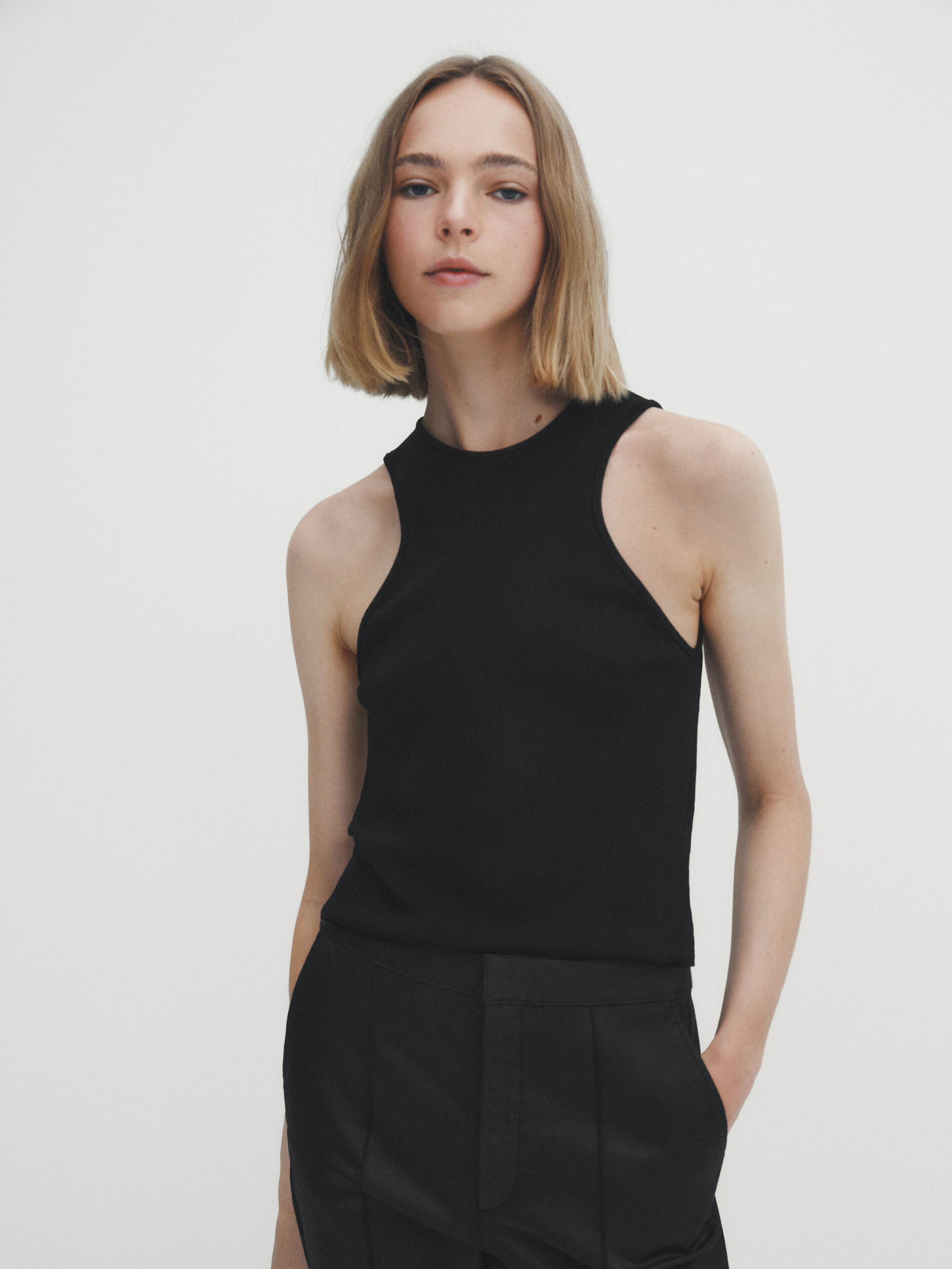 Pantalón kick flare encerado nervio central - NEGRO