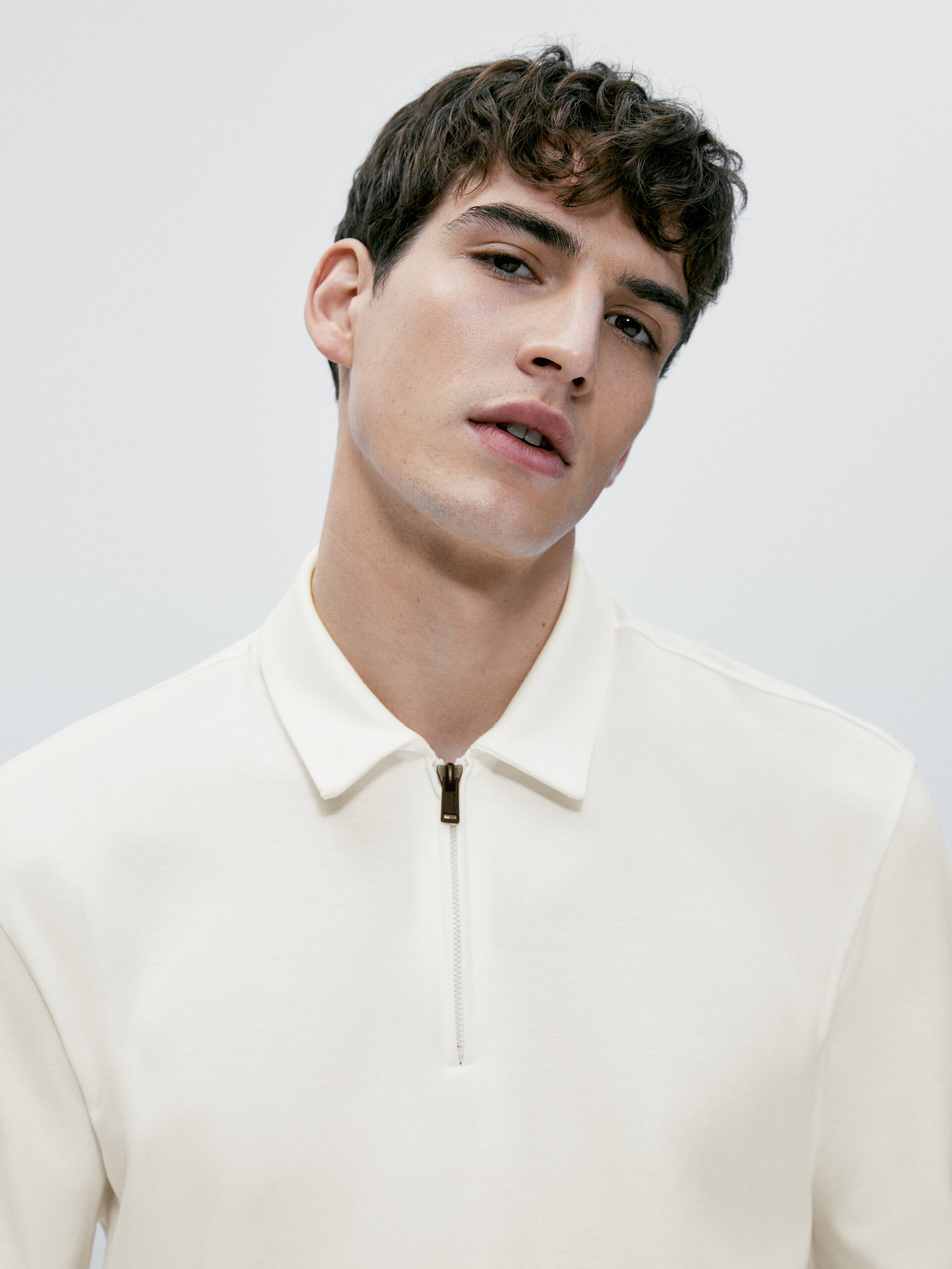 Polo manga larga cuello cremallera - CRUDO