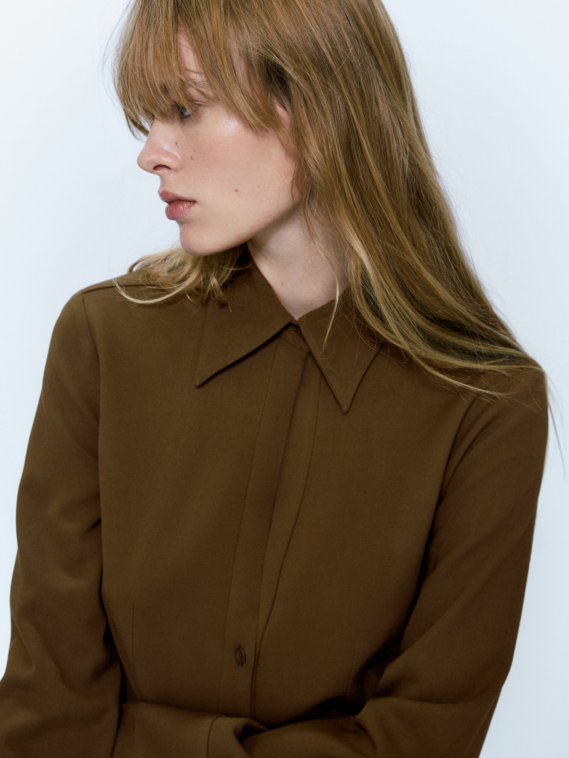 Camisa entallada costuras - KAKI