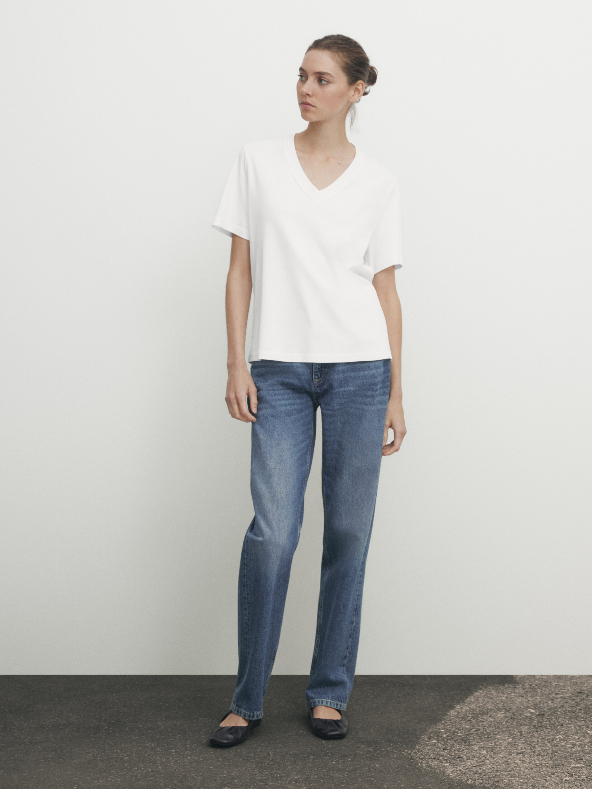 Camiseta cuello pico algodón - CRUDO