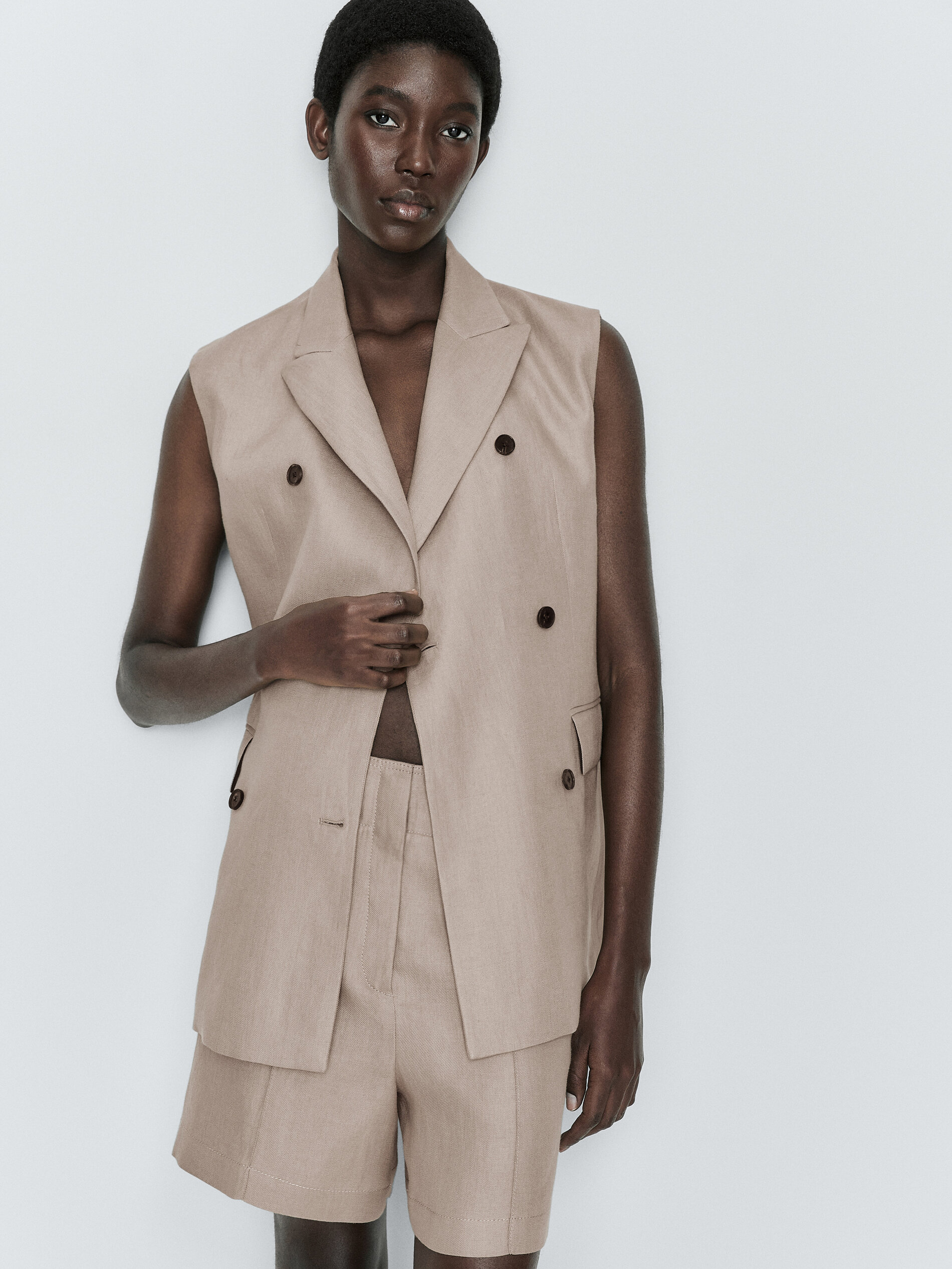 Bermuda lino detalle nervio - VISÓN