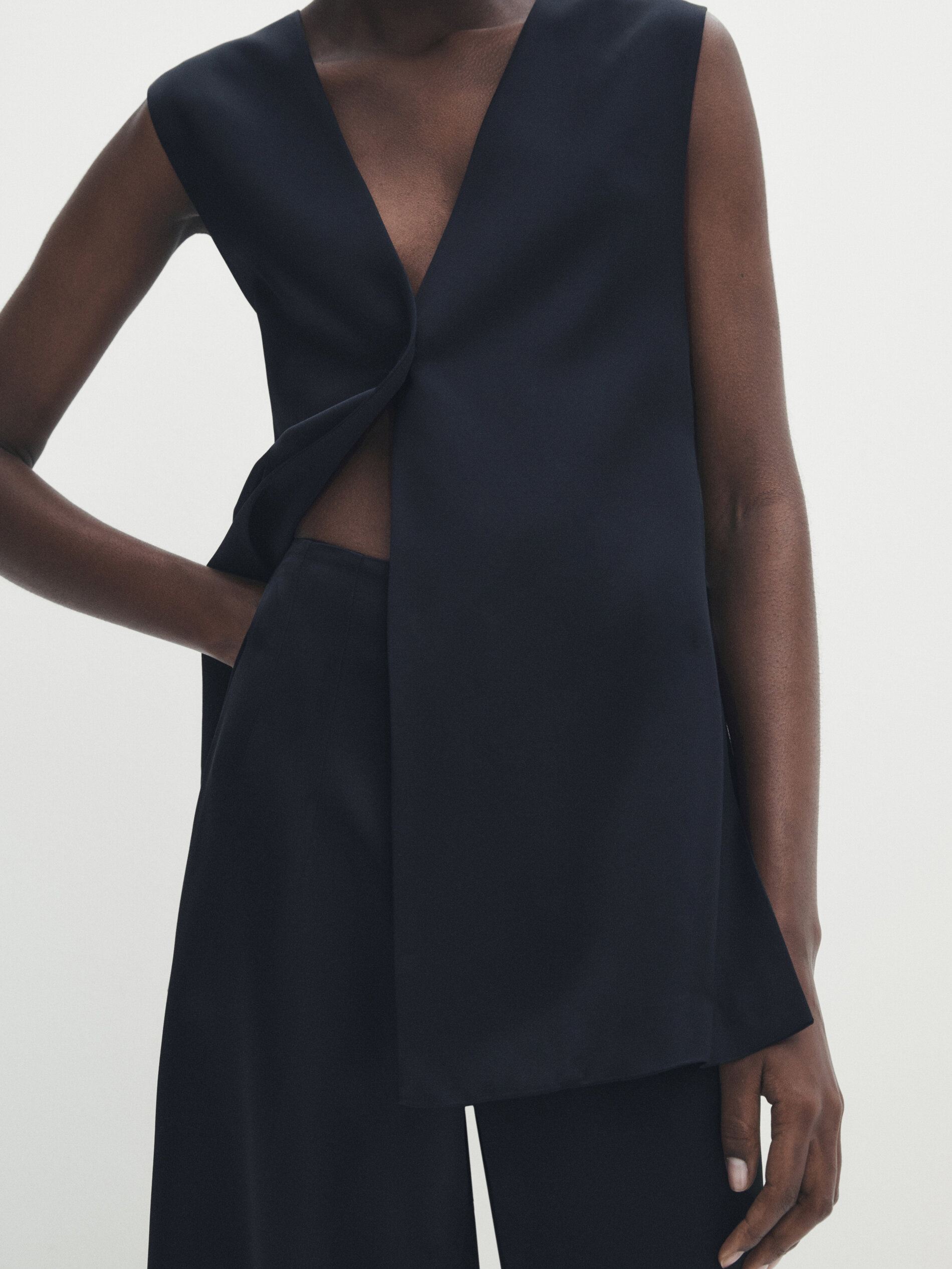 Pantalón satinado recto azul marino - AZUL MARINO