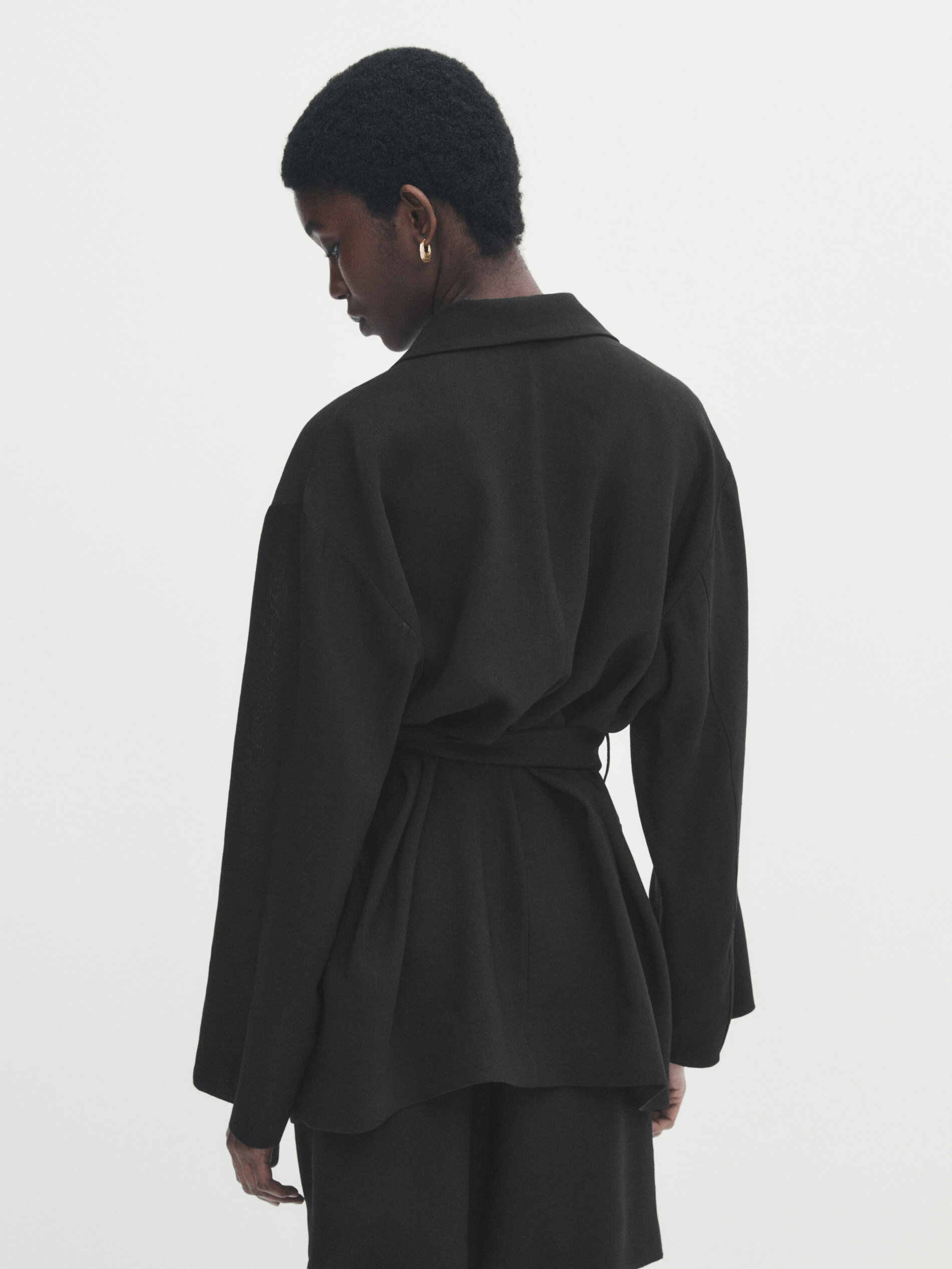 Americana fluida con lino lazada - NEGRO