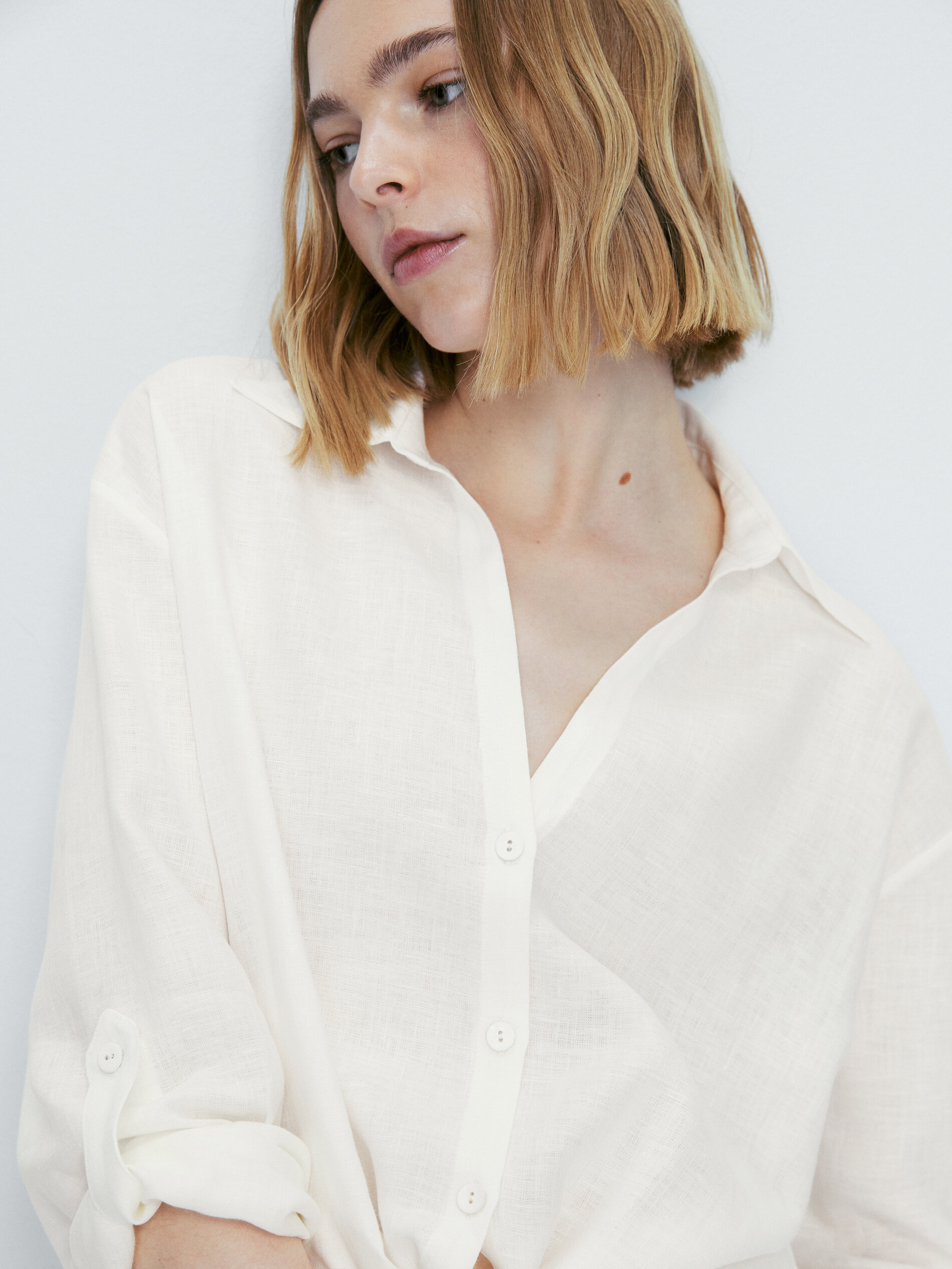 Camiseta 100% lino nudo frontal - CRUDO