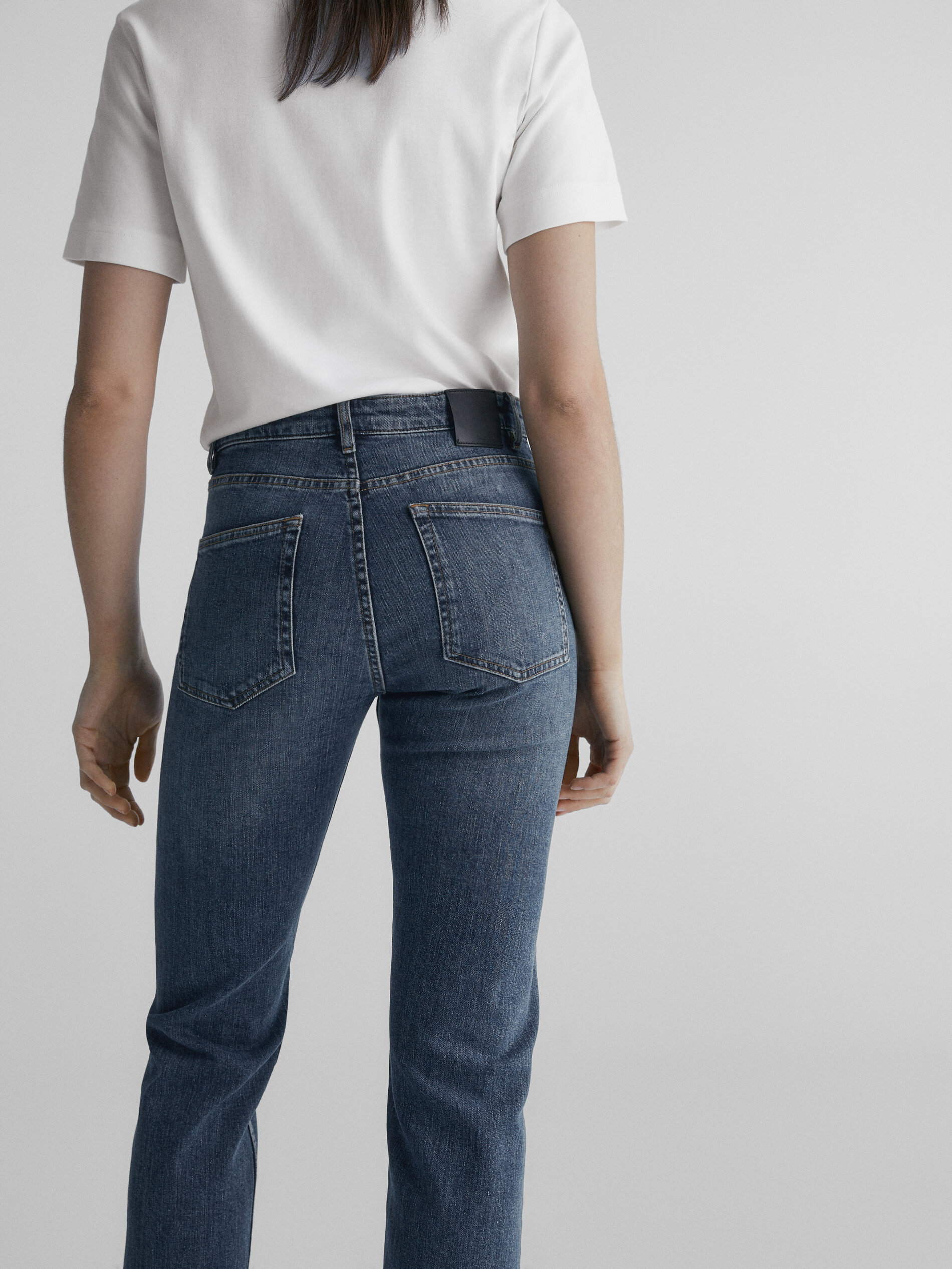 Pantalón vaquero tiro medio corte recto - AZUL MEDIO