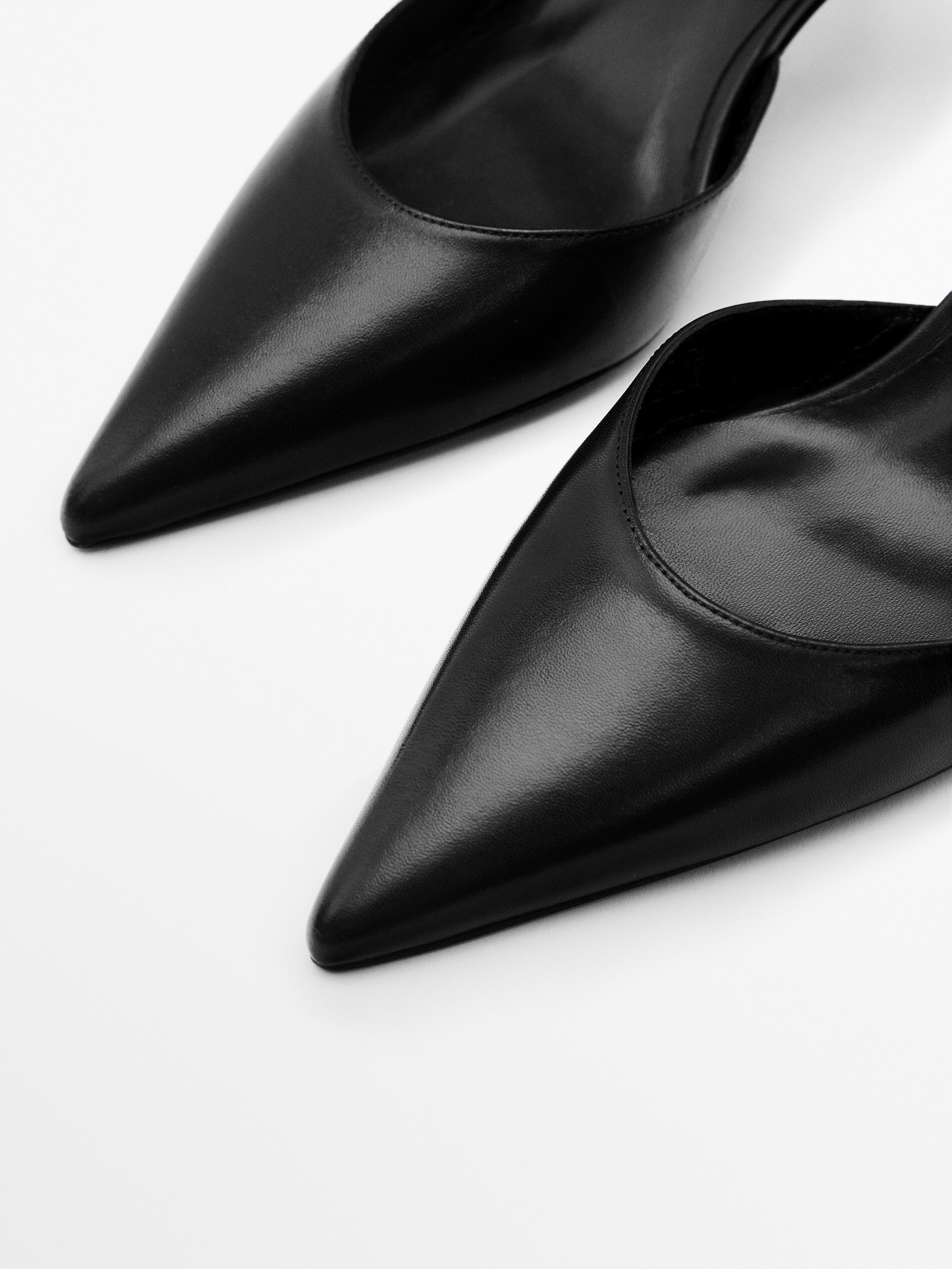 Zapato tacón piel destalonado - NEGRO