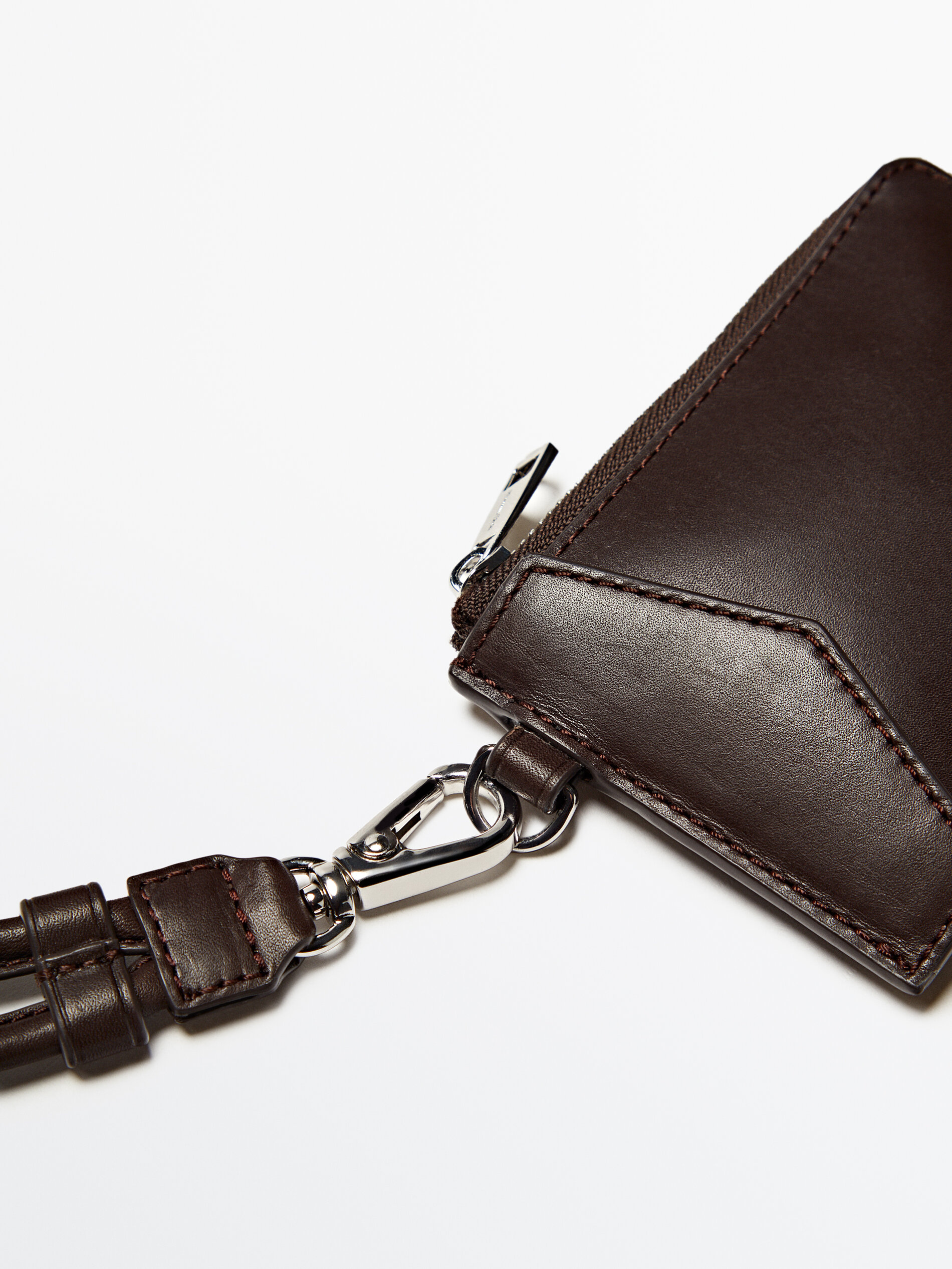 Cartera de piel con correa - MARRÓN