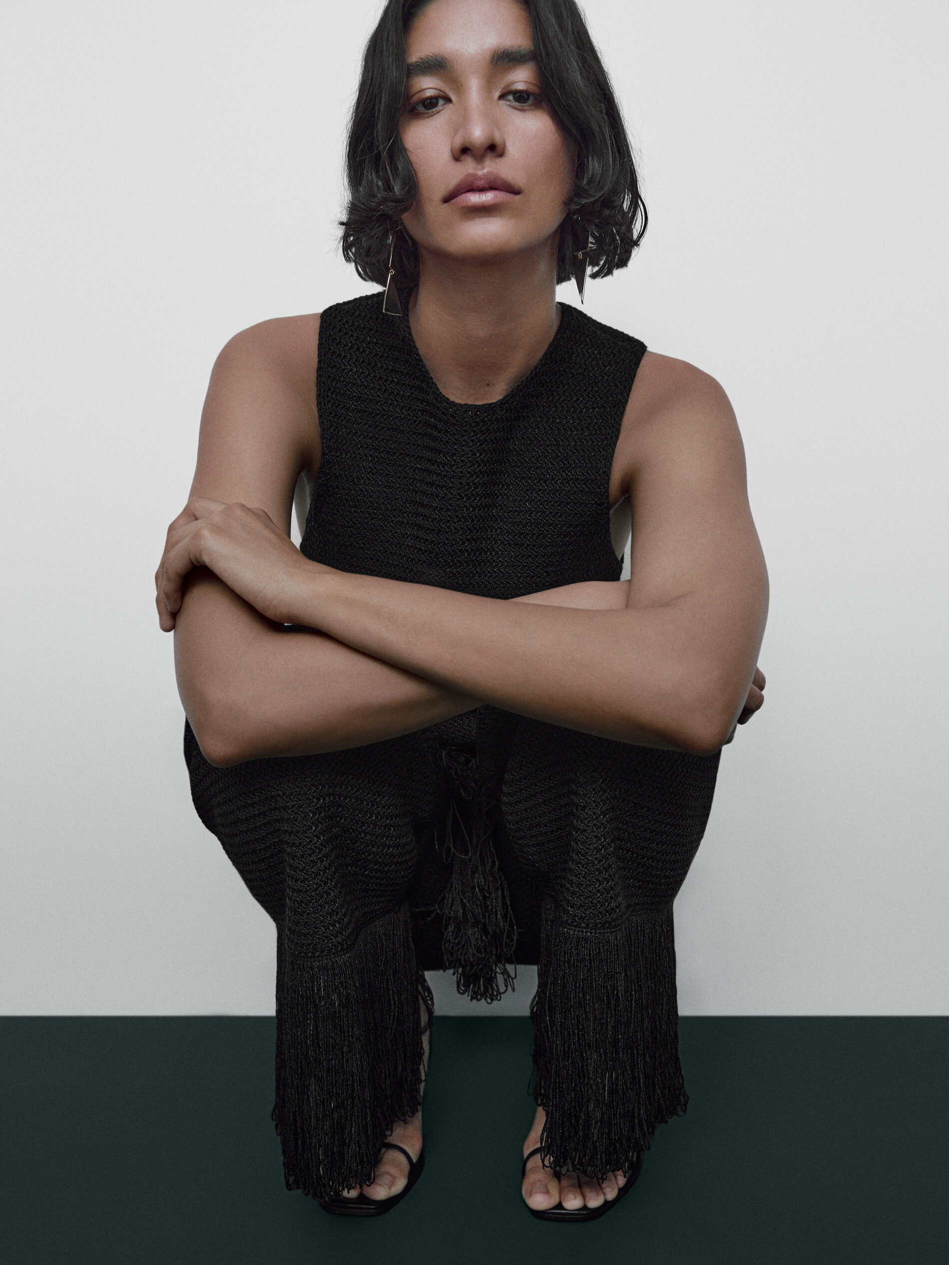 Top punto detalle flecos Limited edition - NEGRO
