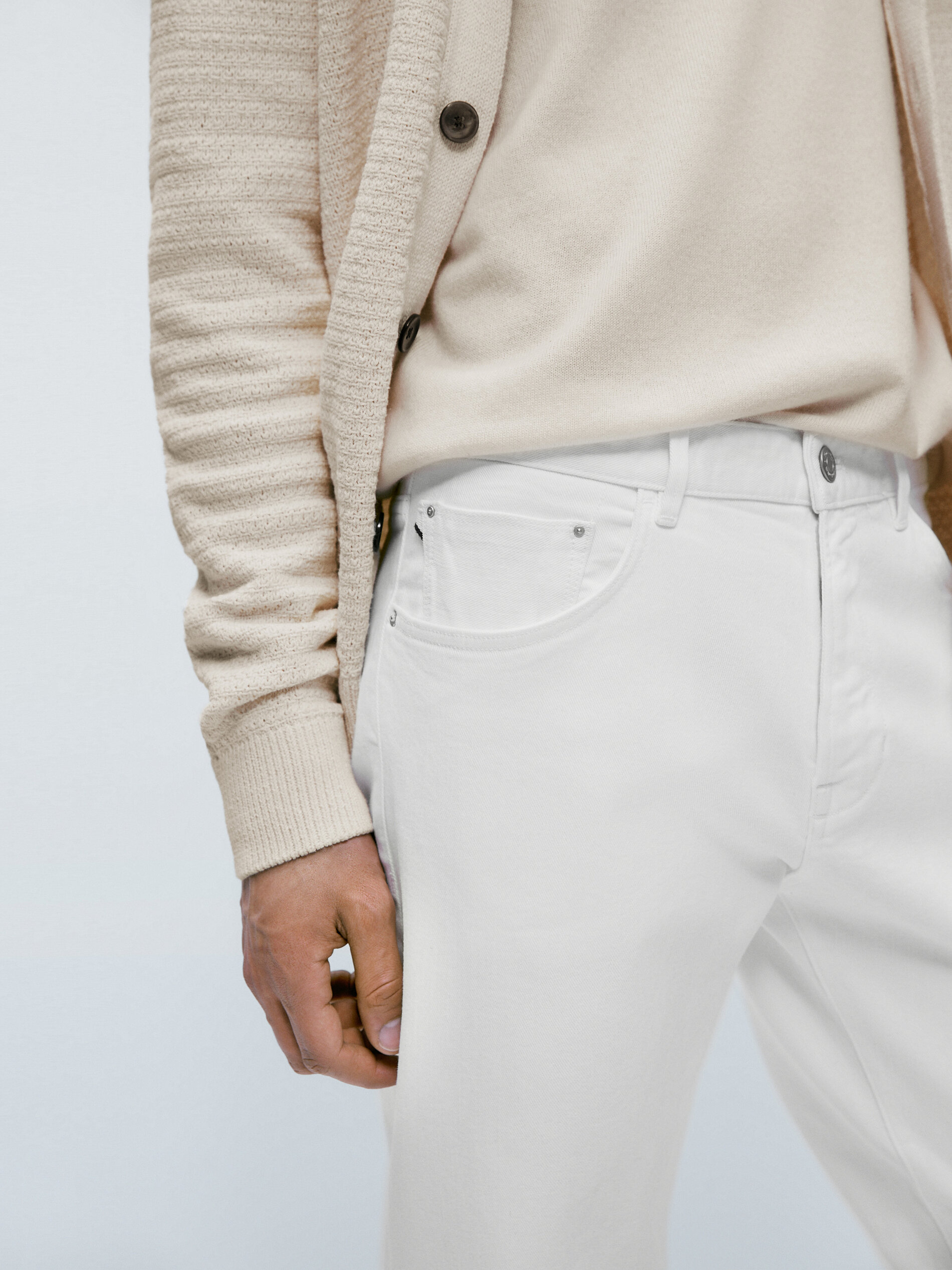 Pantalón vaquero selvedge tapered fit - BLANCO