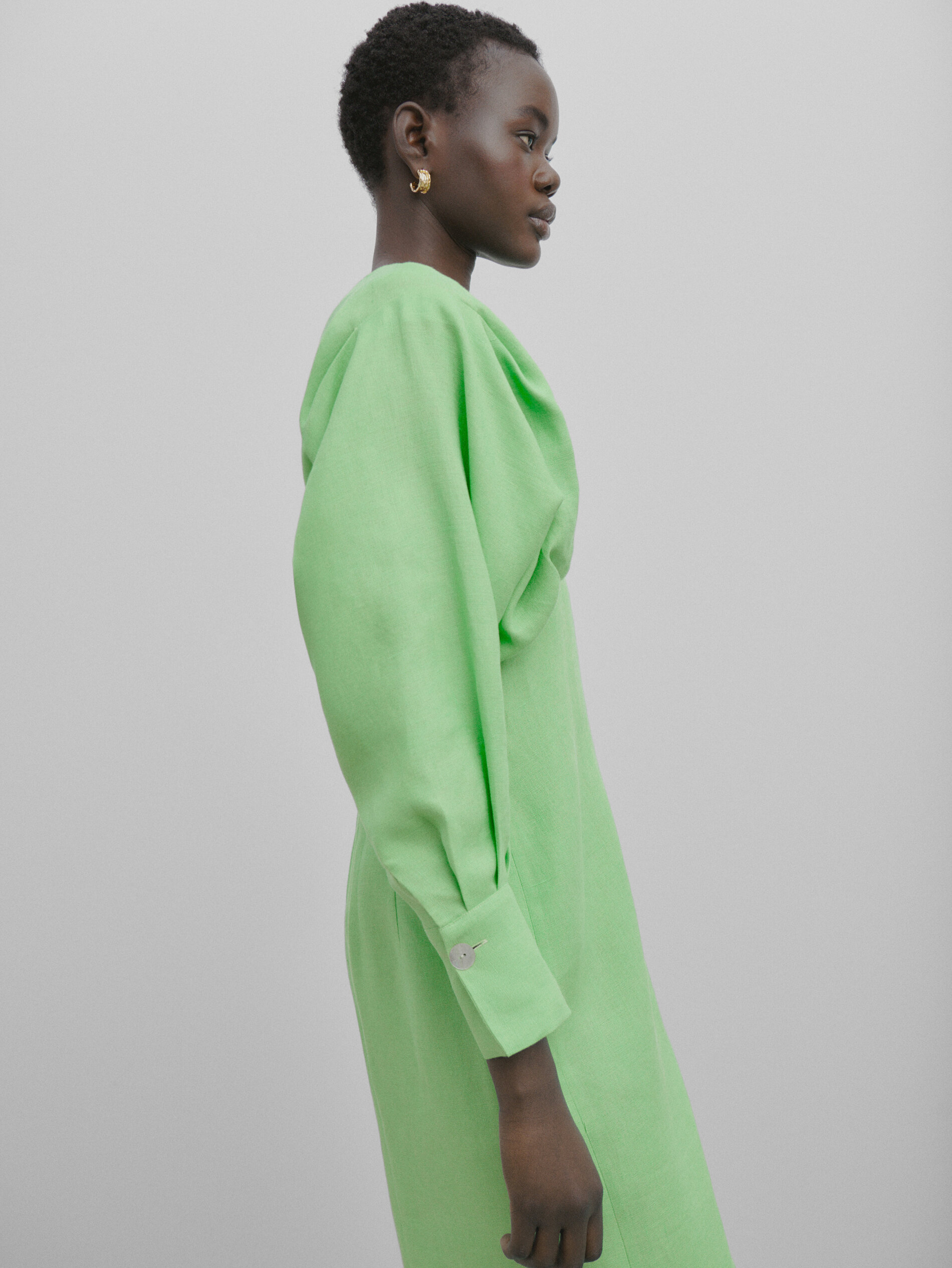 Vestido detalle pliegues abertura -Studio - VERD.MANZ