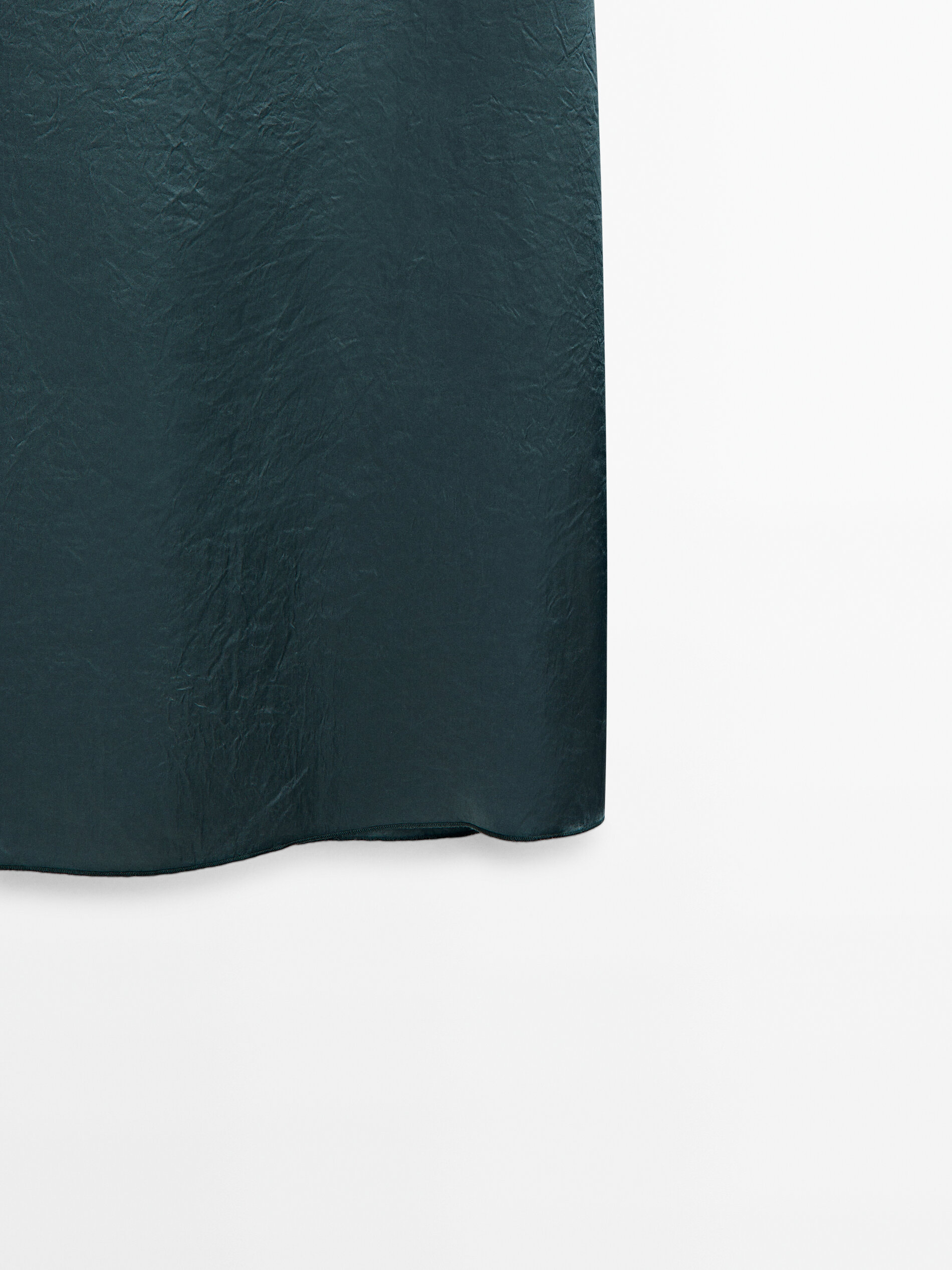 Falda midi satinada - VERDE