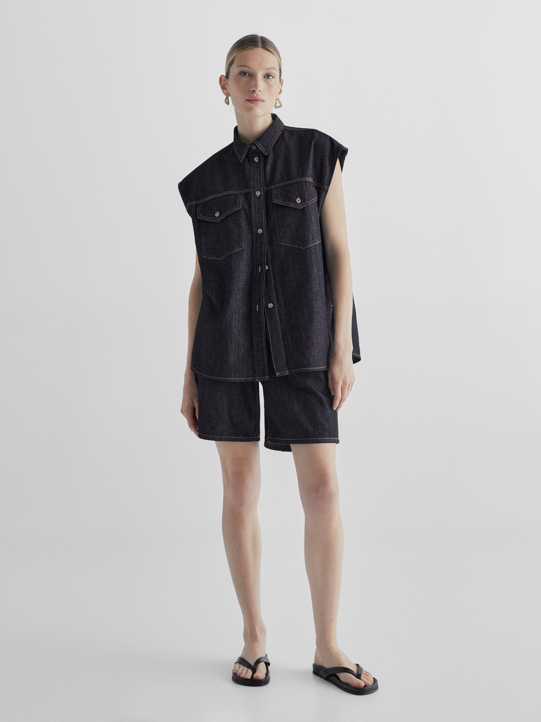 Short denim pinzas tiro alto - AZUL OSCURO