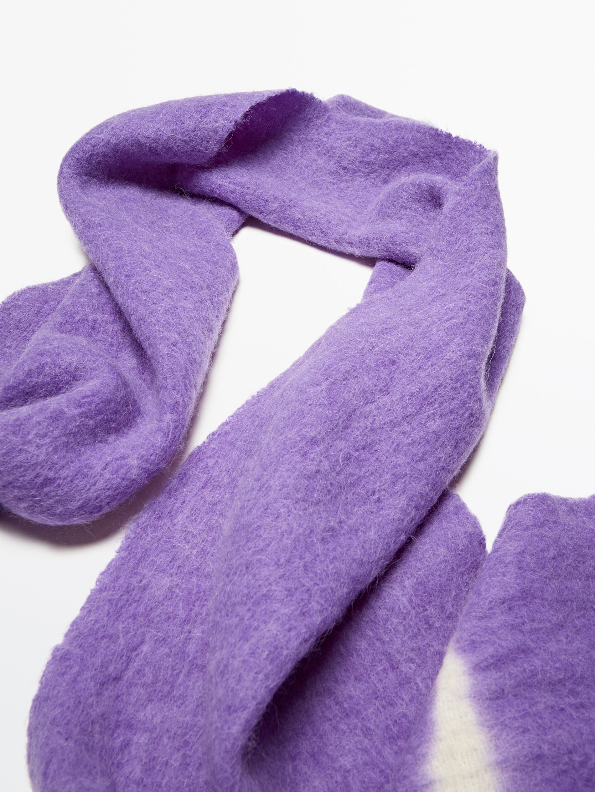 Bufanda tie dye detalle flecos - LILA