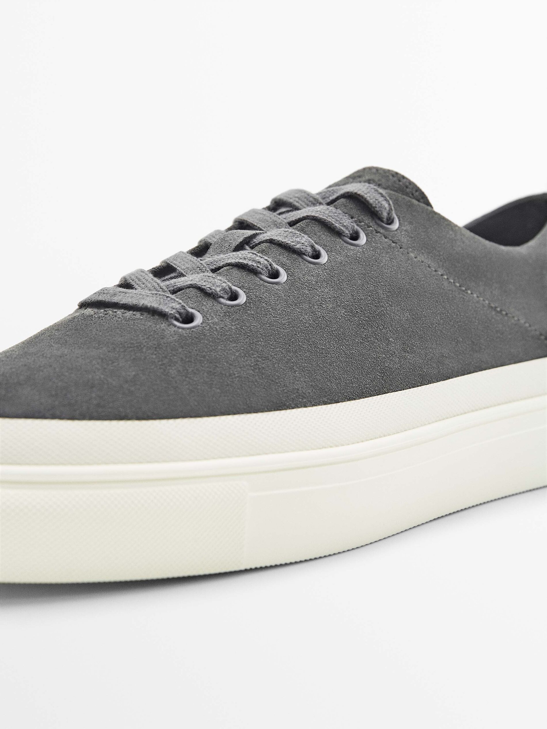 Deportivo serraje gris - Studio - GRIS