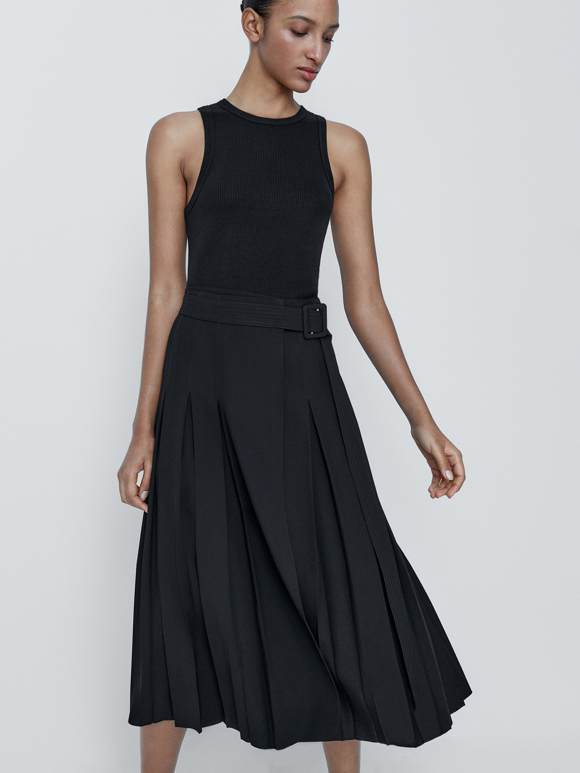 Falda midi tablas negra - NEGRO