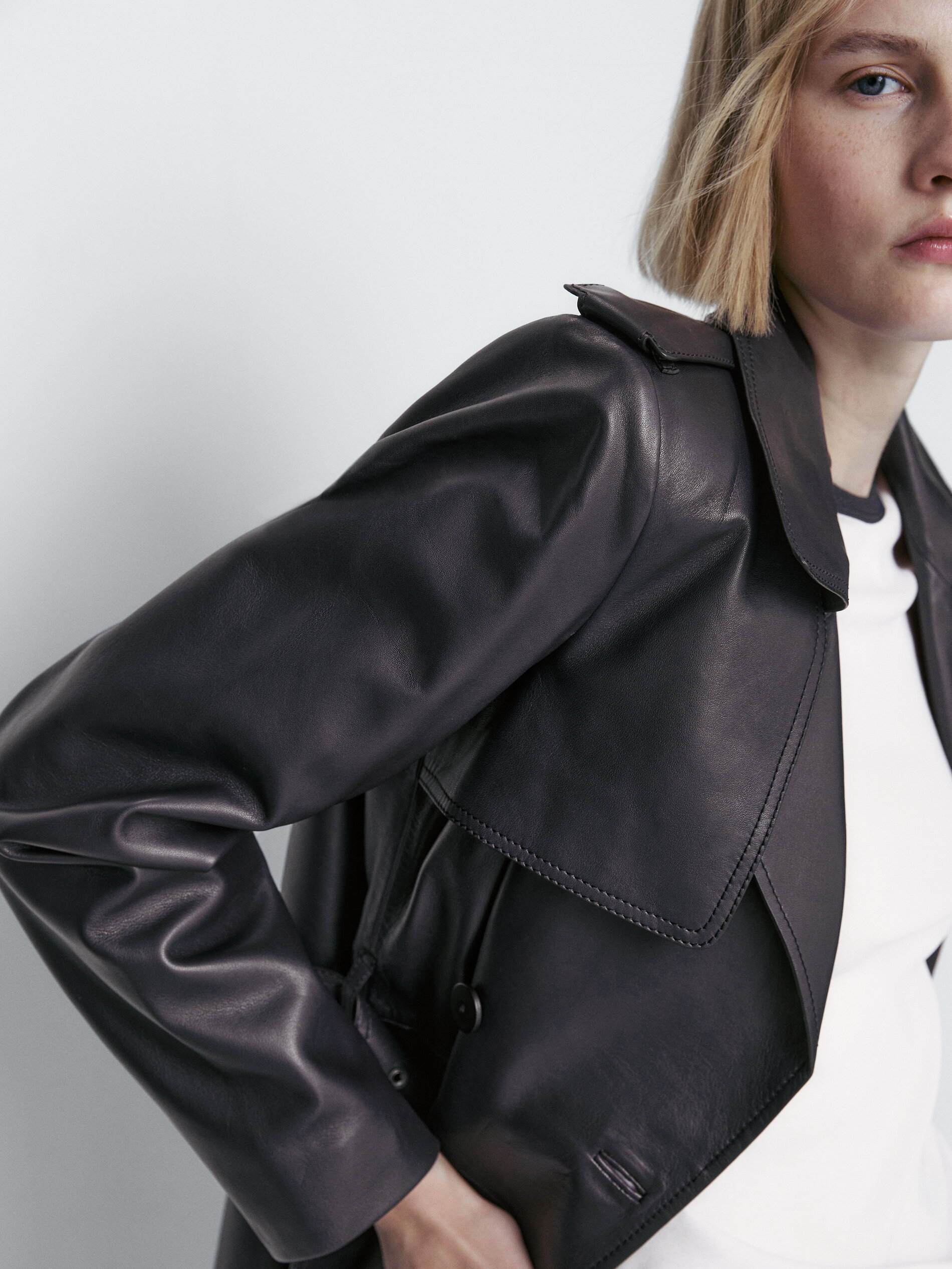 Chaqueta trench corta piel napa - AZUL MARINO