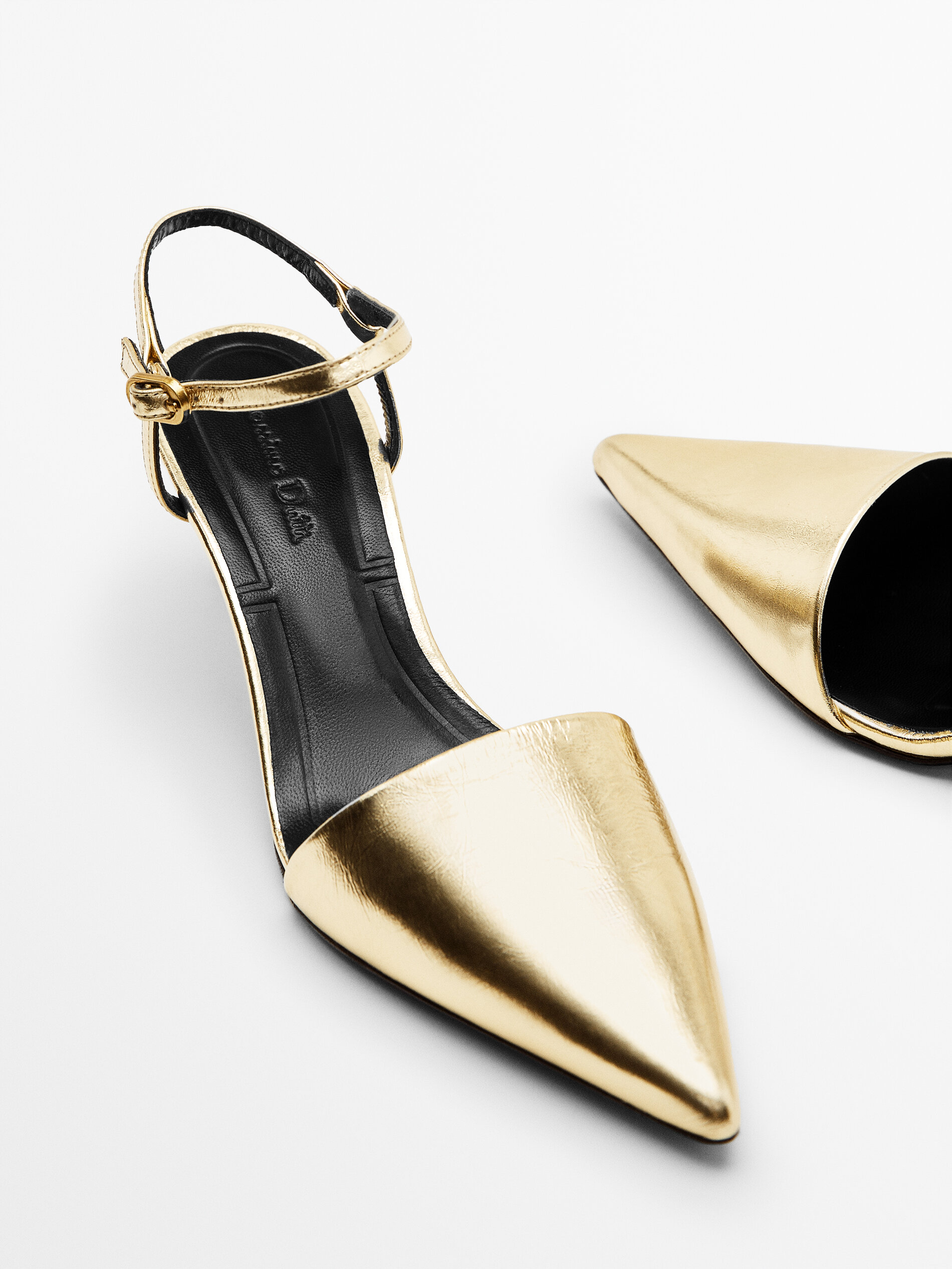 Zapato tacón piel destalonado - DORADO