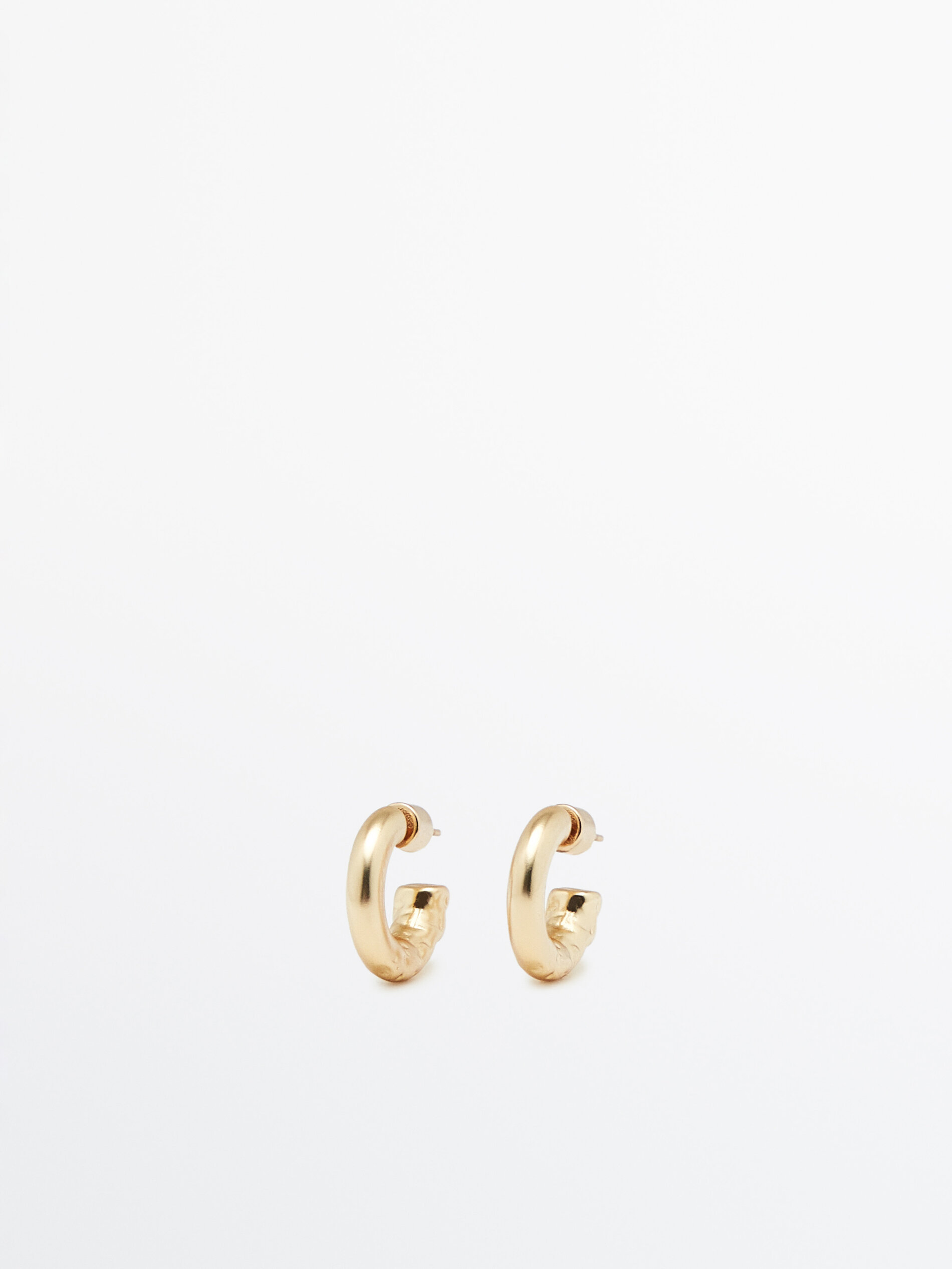 Pendientes aros pequeños textura baño oro - DORADO