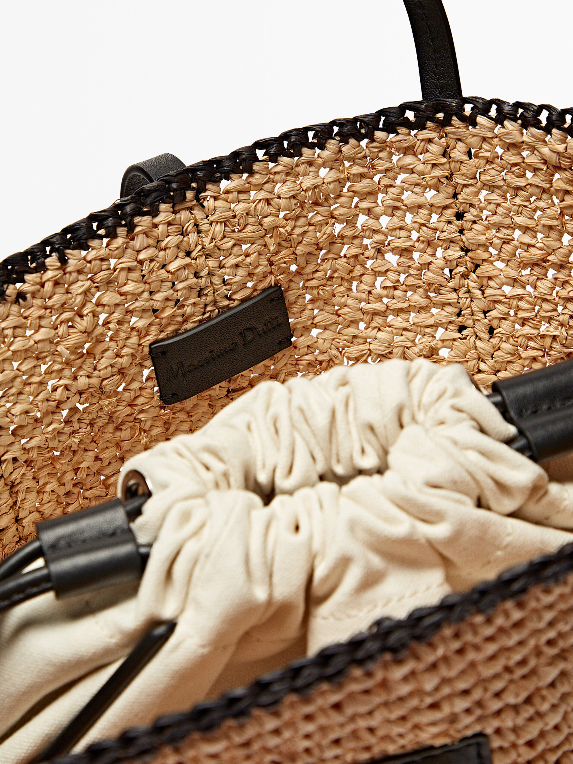 Pouch detalles piel - CUERO