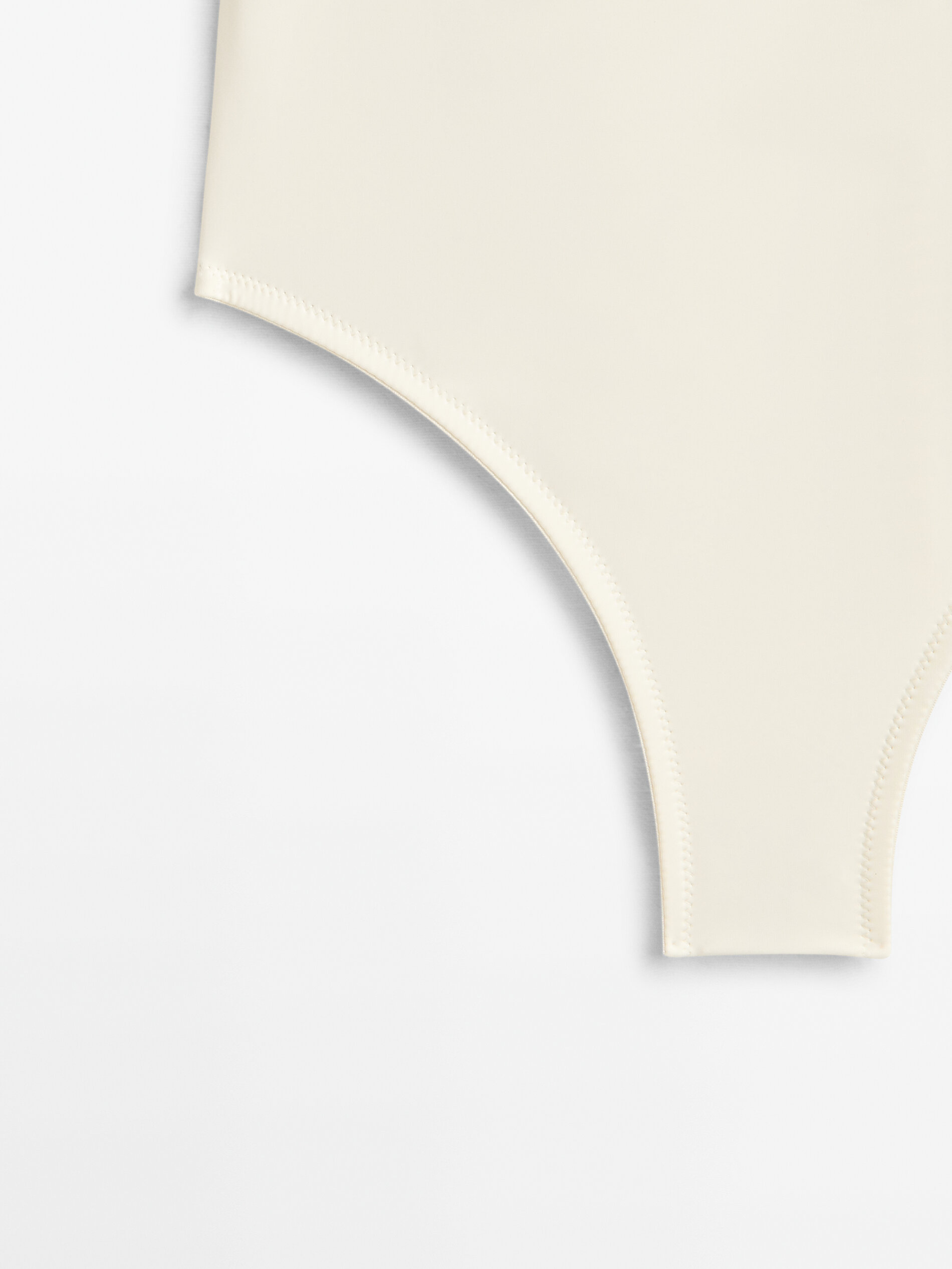 Bañador liso escote V - CRUDO