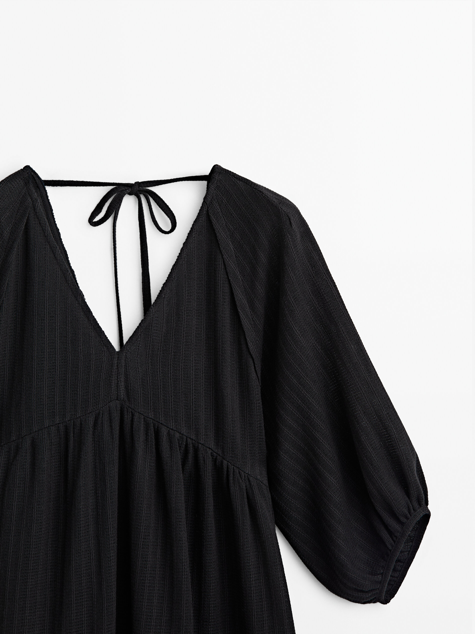 Vestido midi estructura manga abullonada - NEGRO