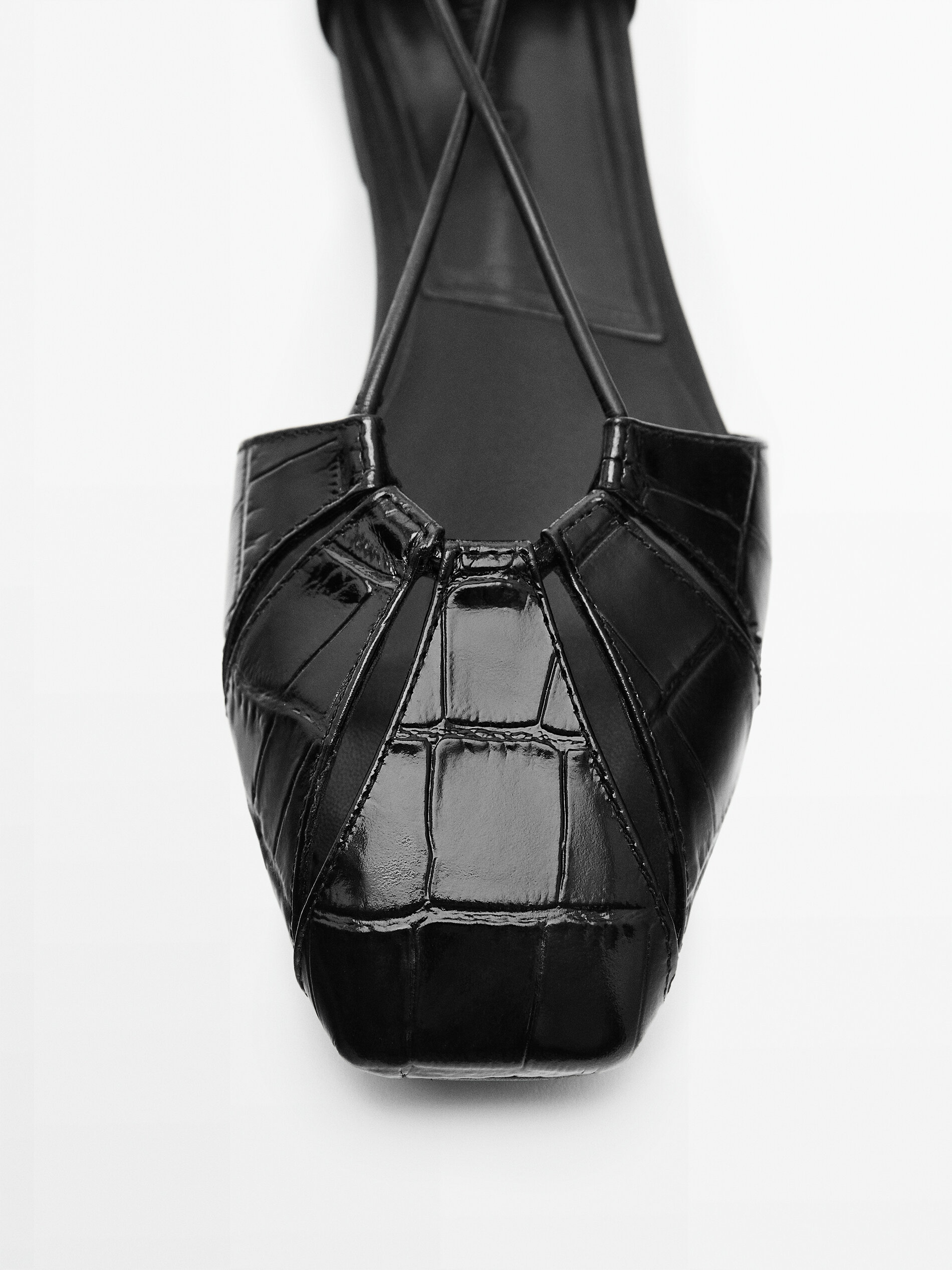 Zapato plano piel aberturas - NEGRO